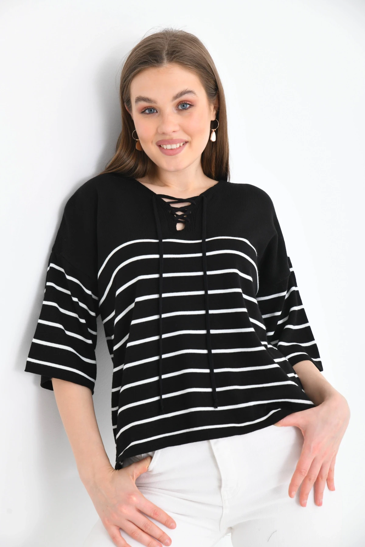 Bağlama Detaylı Çizgili Salaş Triko Bluz