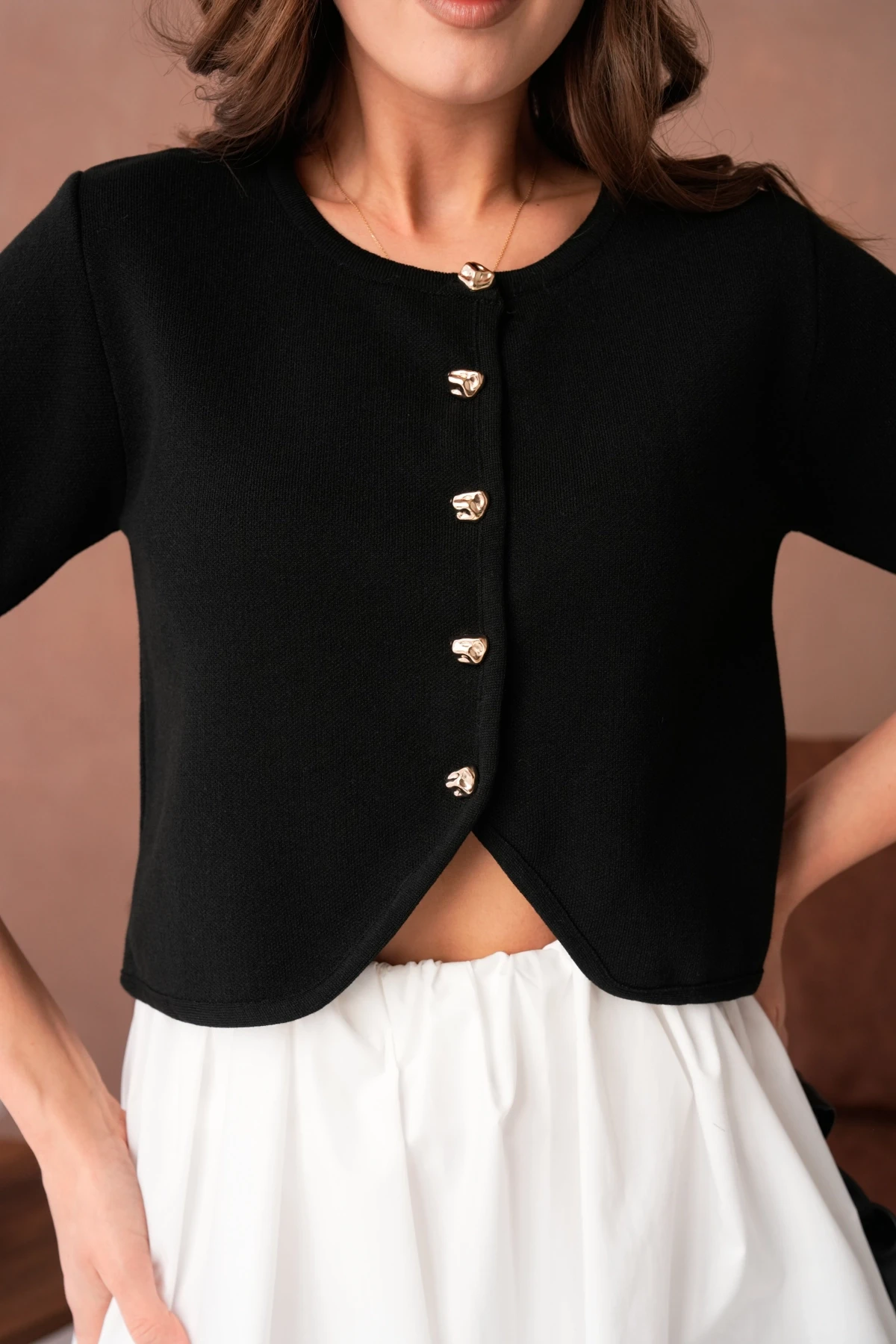 Bisiklet Yaka Düğme Detaylı Kısa Triko Ceket