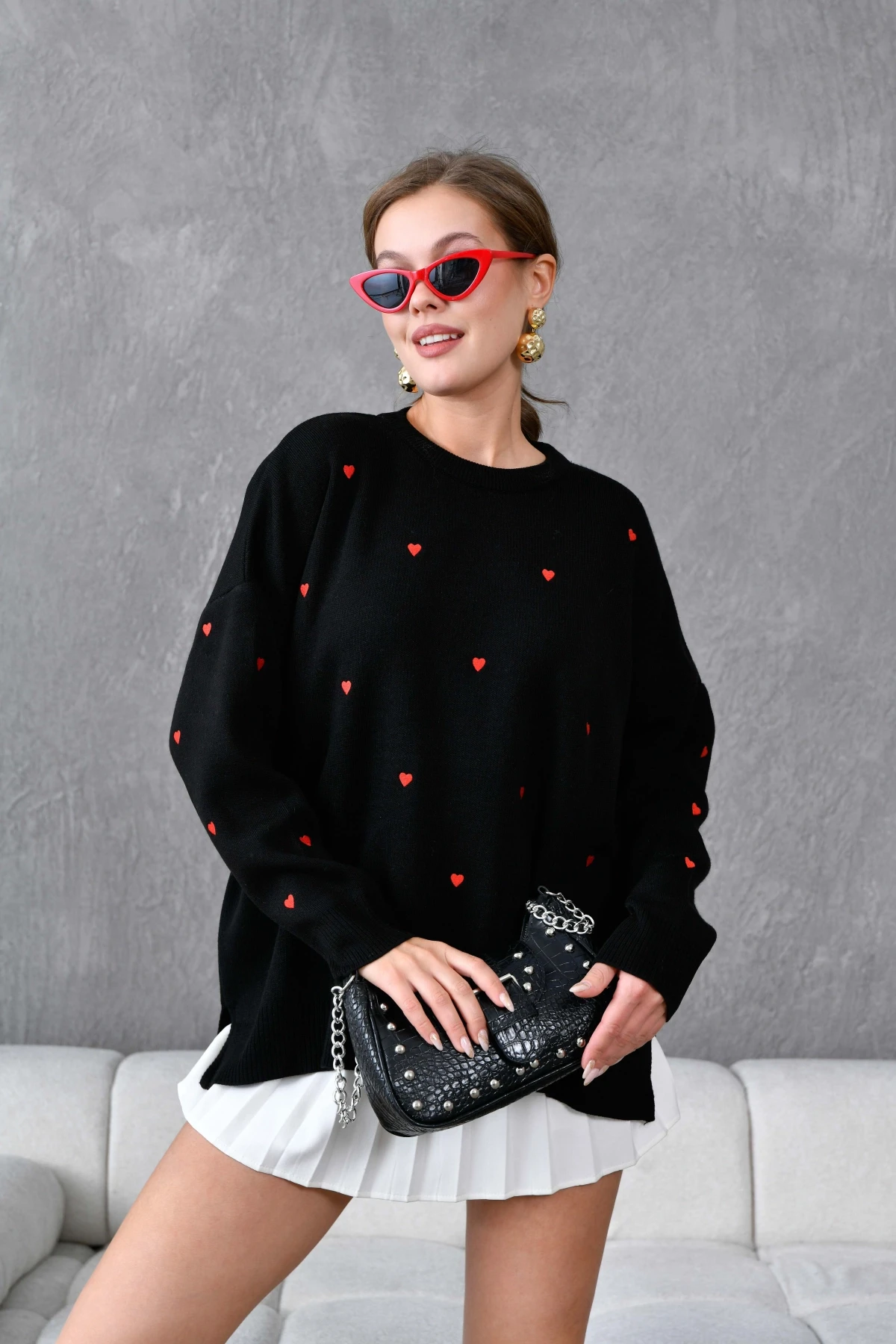 Kadın Bisiklet Yaka Kalp İşlemeli Yırtmaçlı Salaş Triko Kazak