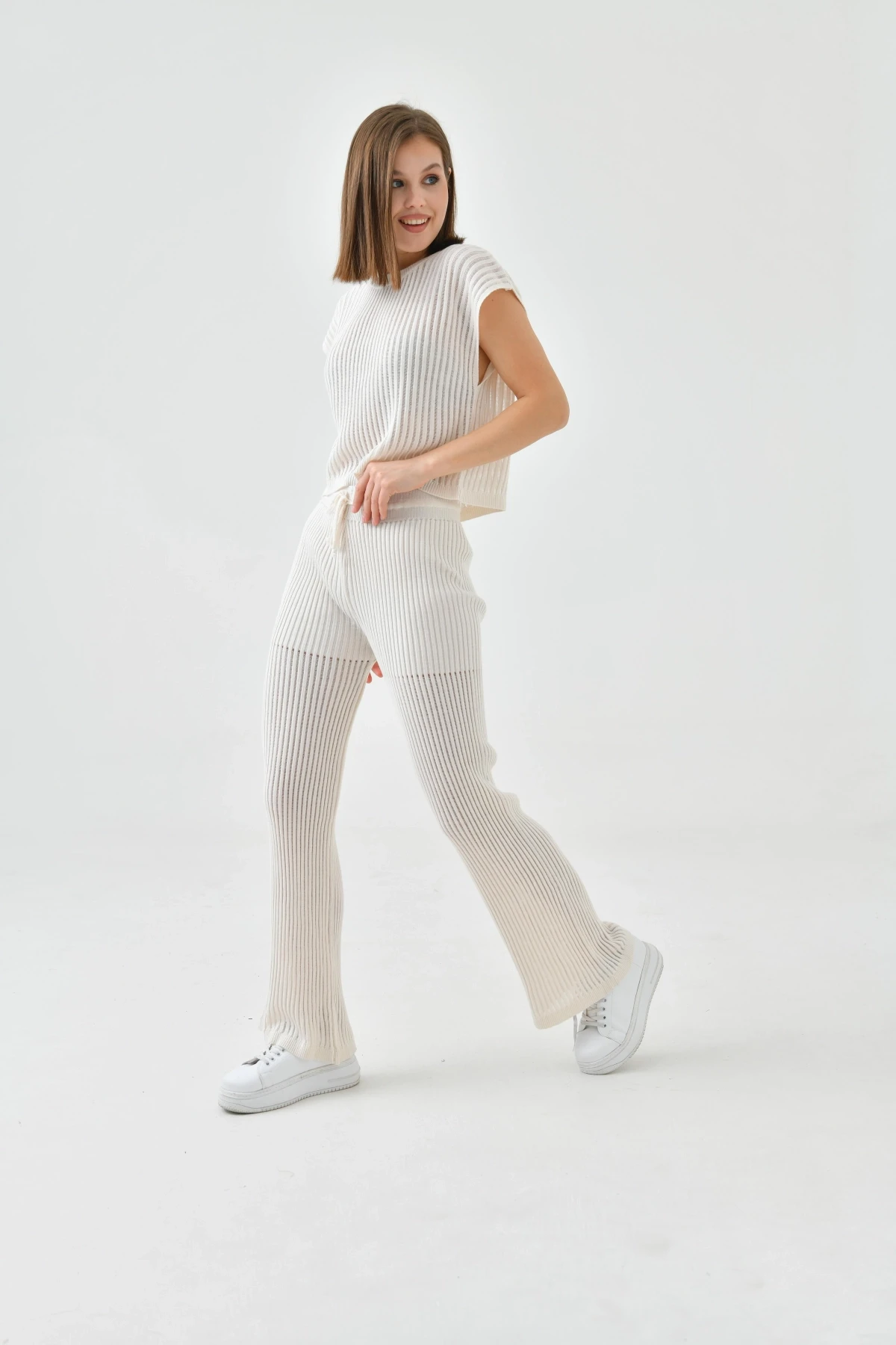 Bisiklet Yaka Kolsuz Bluz Pantolon İkili Takım