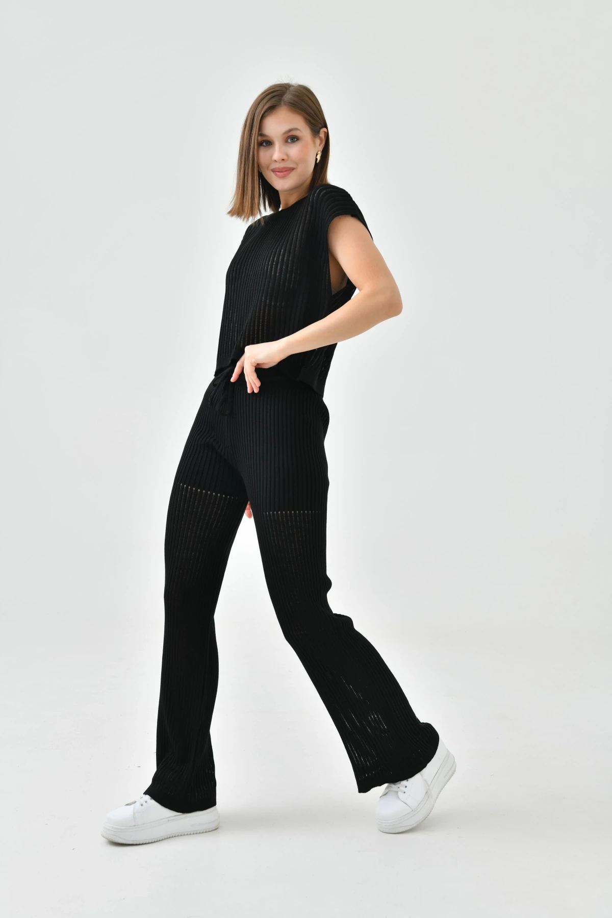 Bisiklet Yaka Kolsuz Bluz Pantolon İkili Takım