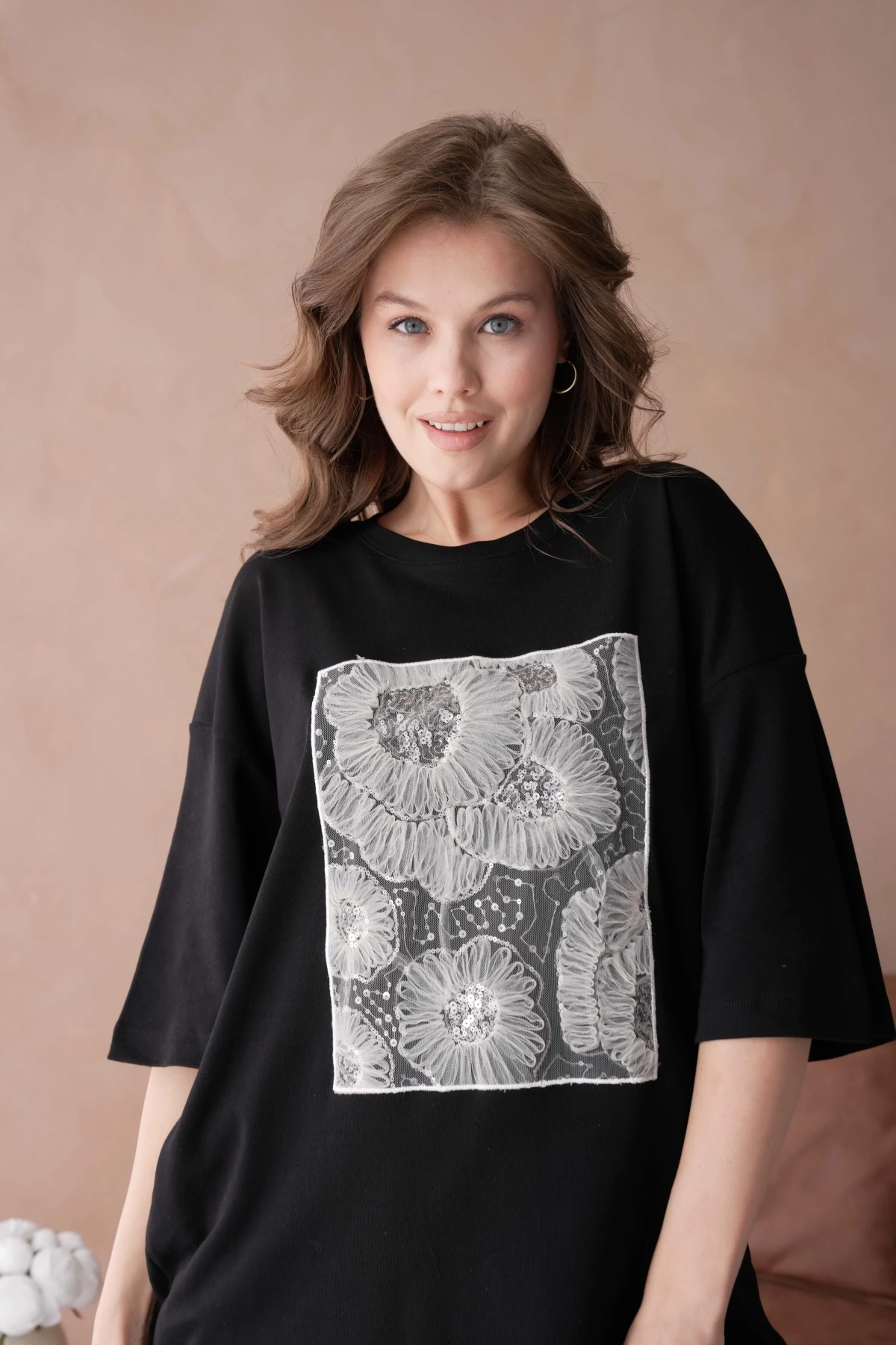 Bisiklet Yaka Ön Yüzü Tül Detaylı Oversize Kalıp Basic T-Shirt