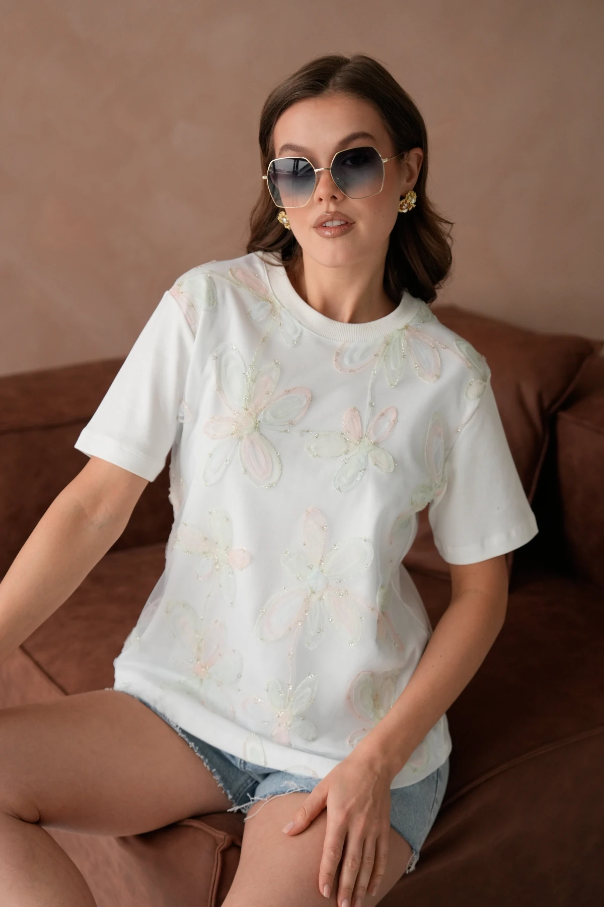 Bisiklet Yaka Önyüzü Tül Dantel Giydirmeli Basic T-Shirt