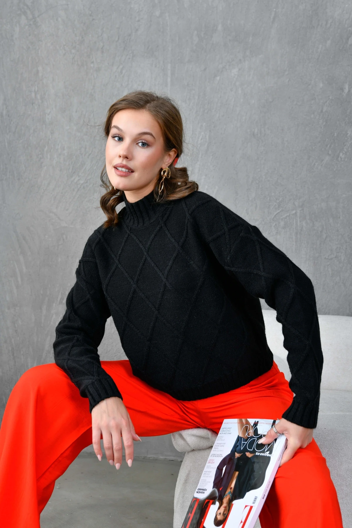 Kadın Dik Ayak Baklava Desen Triko Kazak