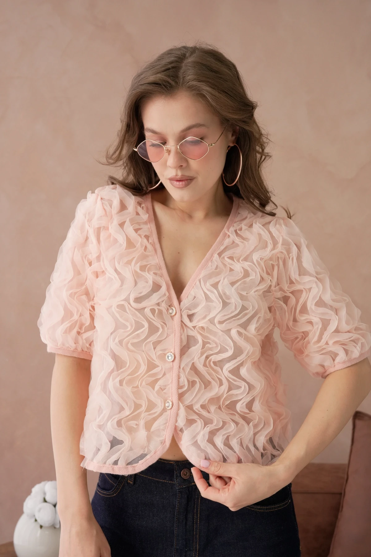 Fır Fır Detay Düğmeli Full Tül Bluz