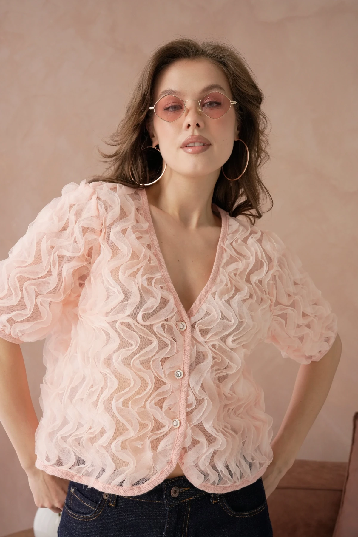 Fır Fır Detay Düğmeli Full Tül Bluz