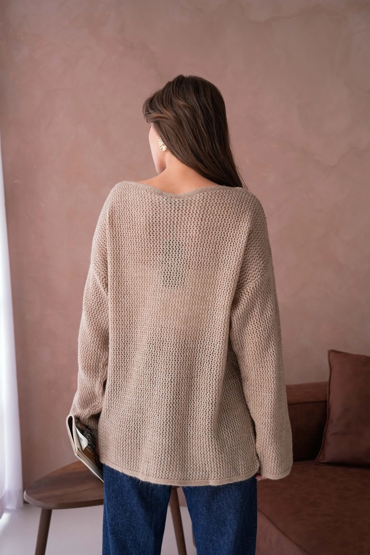 Kayık Yaka Dokulu Aplikeli Uzun Kol Kazak