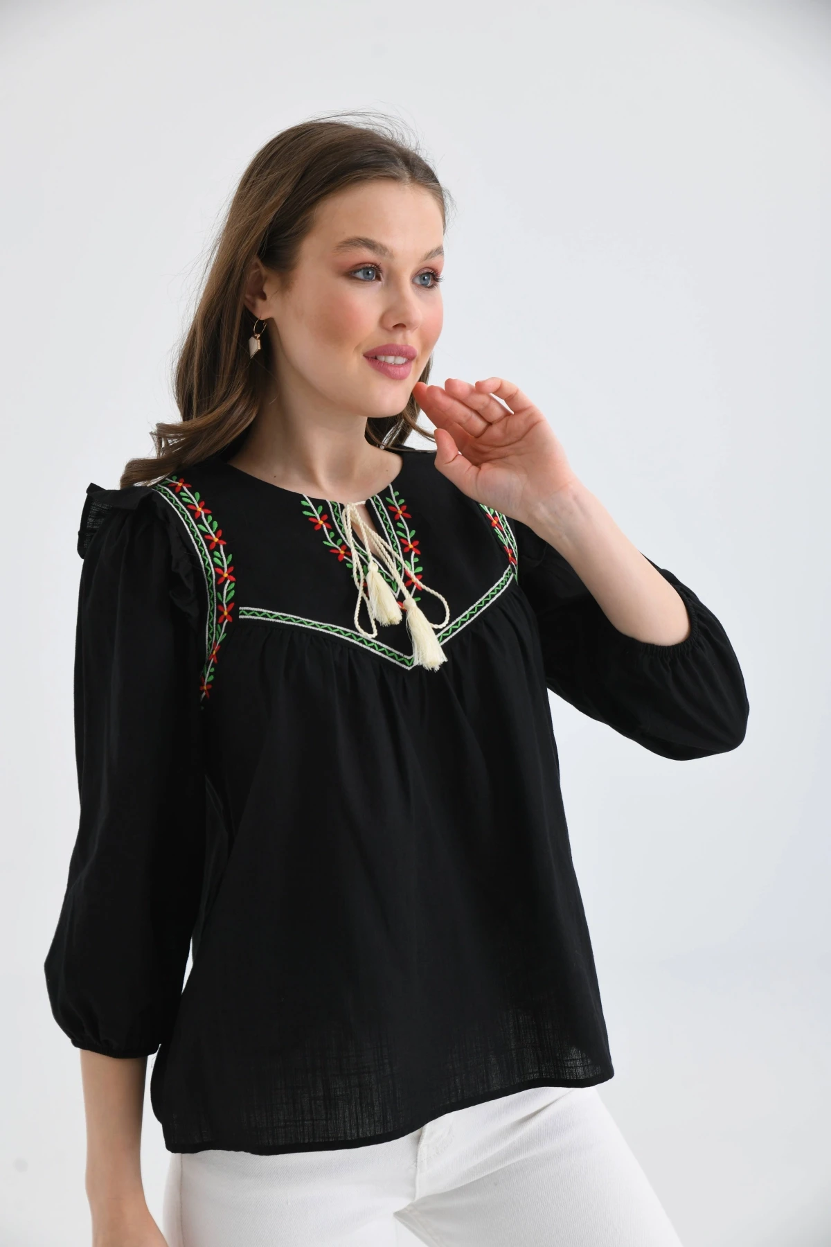 Kadın Uzun Kol Bağlama Detay Nakışlı Salaş Bluz