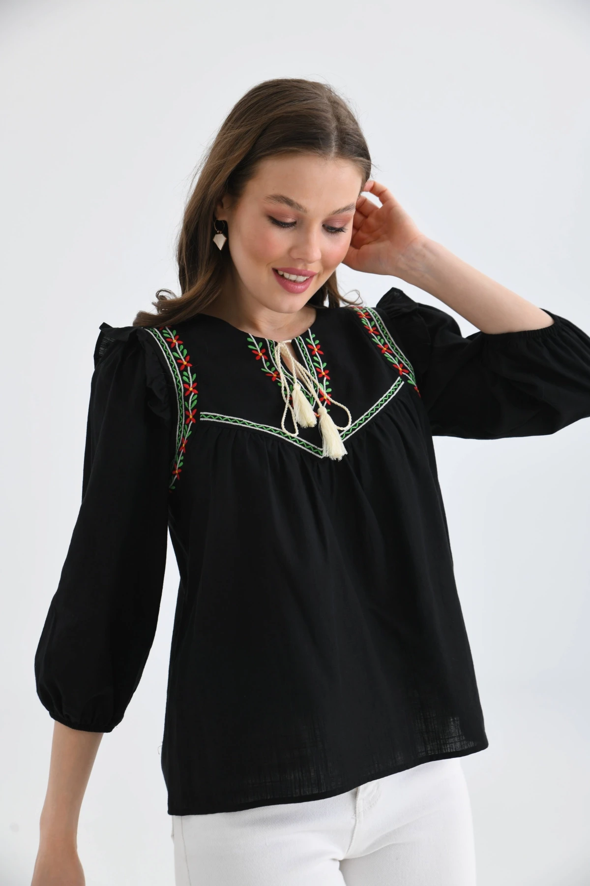 Kadın Uzun Kol Bağlama Detay Nakışlı Salaş Bluz