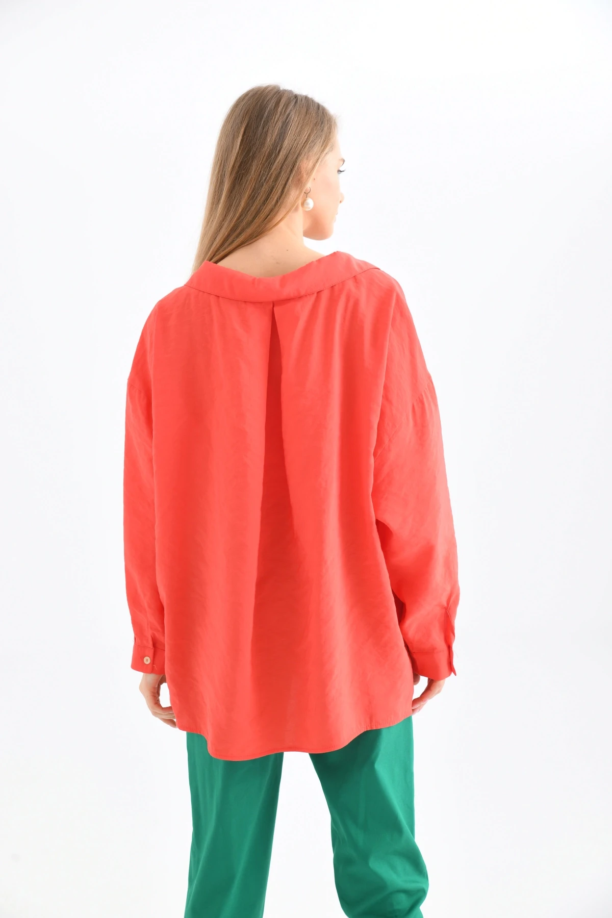 Kadın Uzun Kollu Oversize %100 Pamuk Basic Gömlek