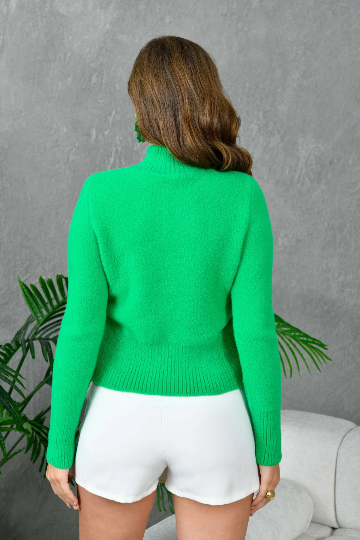 Kadın Yarım Balıkçı Yaka Triko Kazak