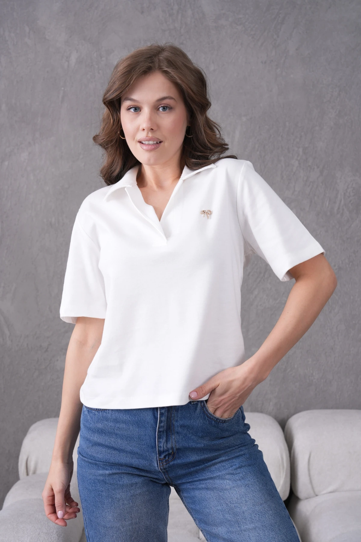 Aksesuar Detaylı Basic T-Shirt