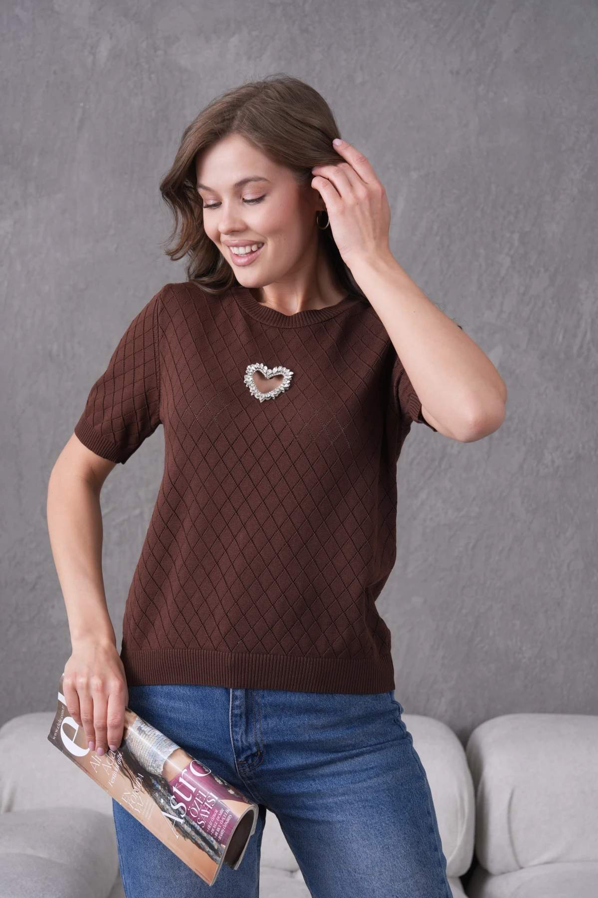 Taş Aksesuar Detaylı Kısa Kol Triko Kazak