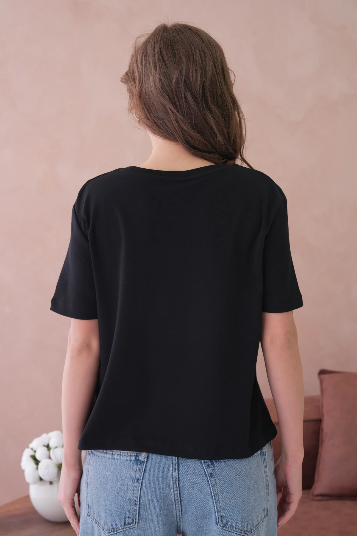 Bisiklet Yaka Kalp Nakışlı Basic T-Shirt