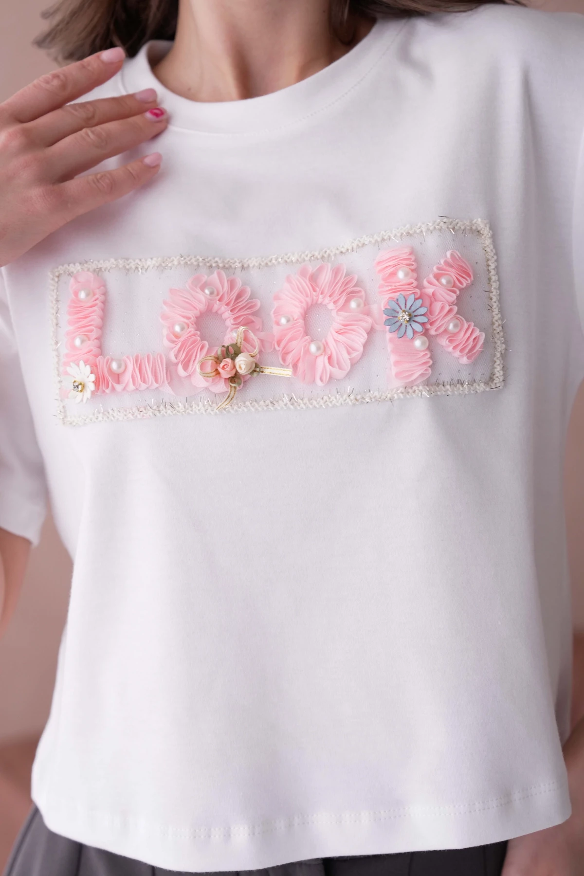 Look Yazı Aplikeli Basic T-Shirt