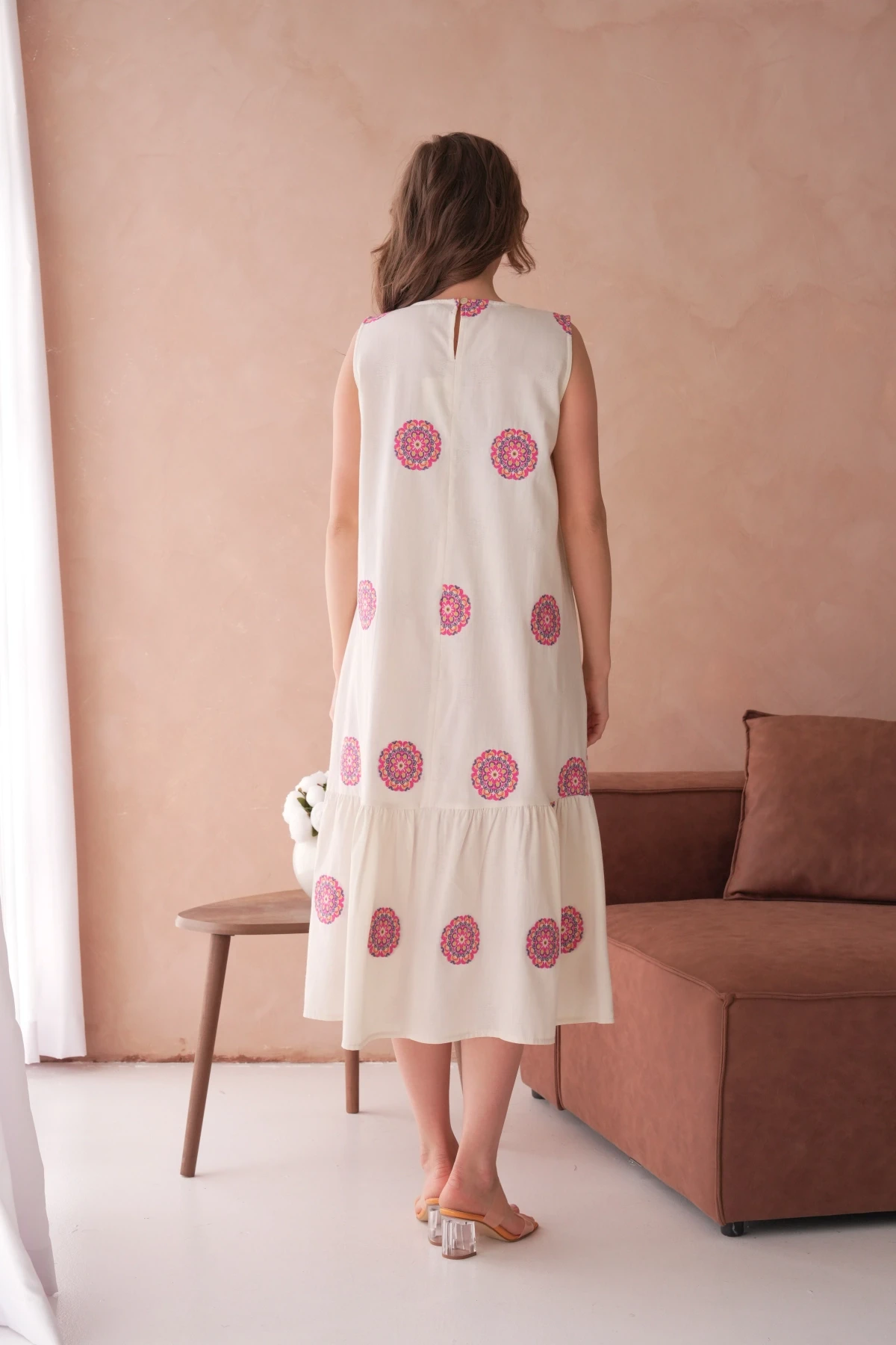 Nakışlı Volanlı Salaş Dokuma Elbise