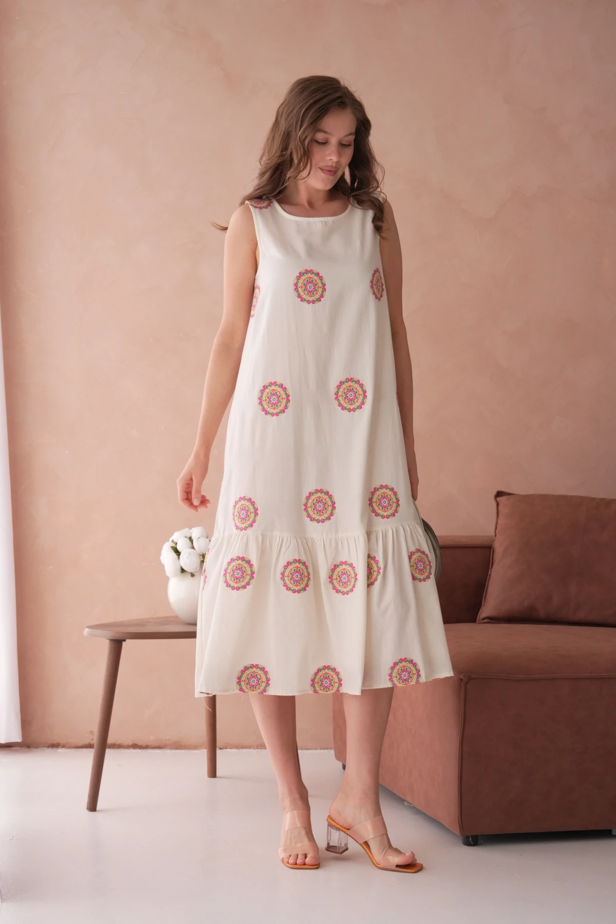 Nakışlı Volanlı Salaş Dokuma Elbise