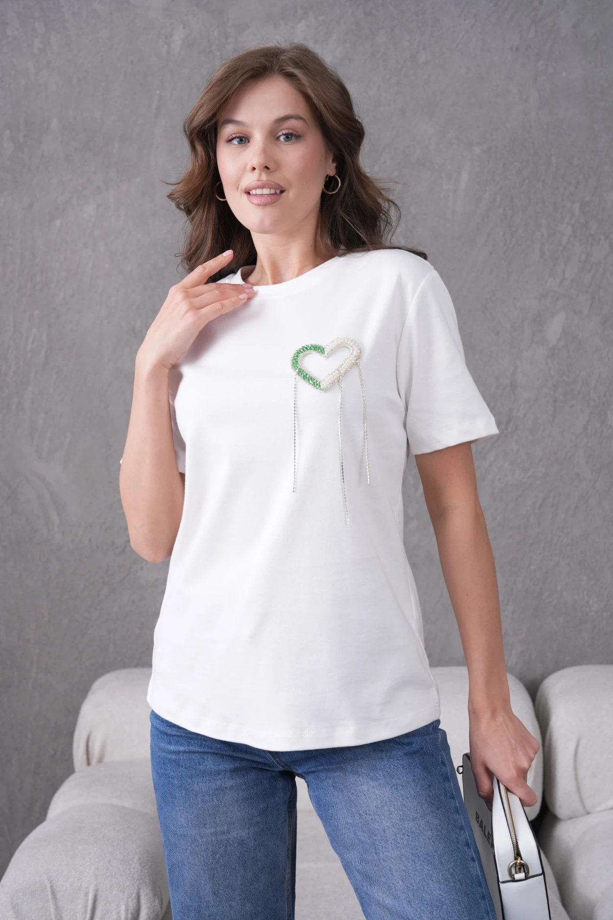 Taş Naksesuar Detaylı Basic T-Shirt