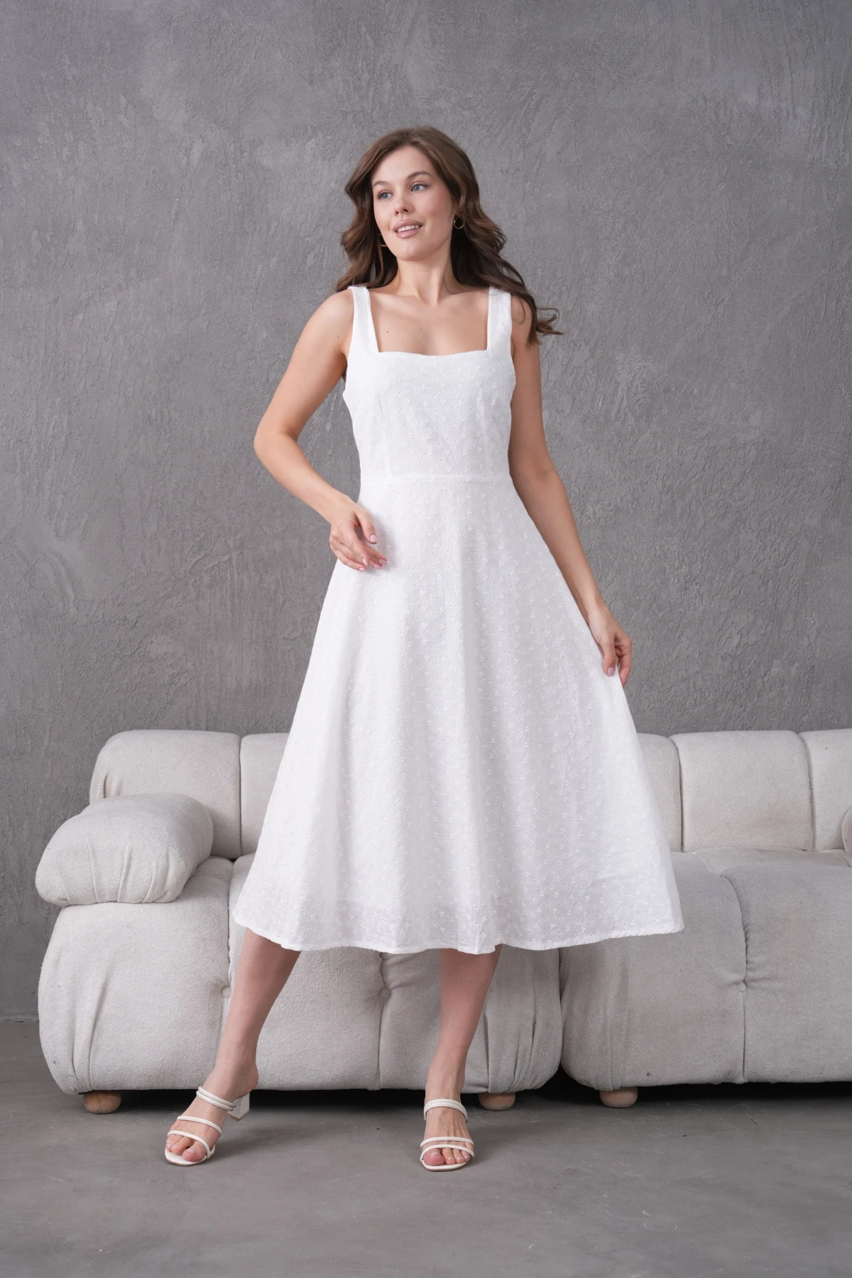 Kare Yaka Kolsuz Astarlı Brode Elbise