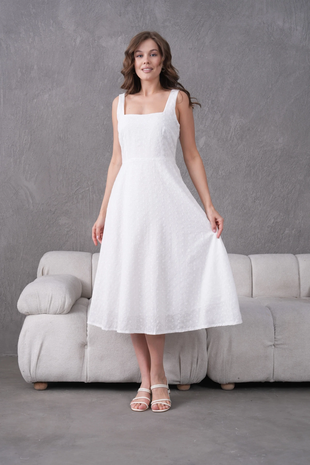 Kare Yaka Kolsuz Astarlı Brode Elbise