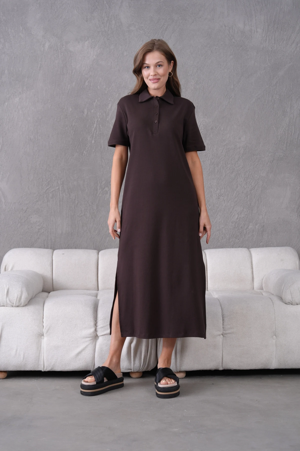 Polo Yaka Kısa Kol Yırtmaçlı Salaş Penye Elbise