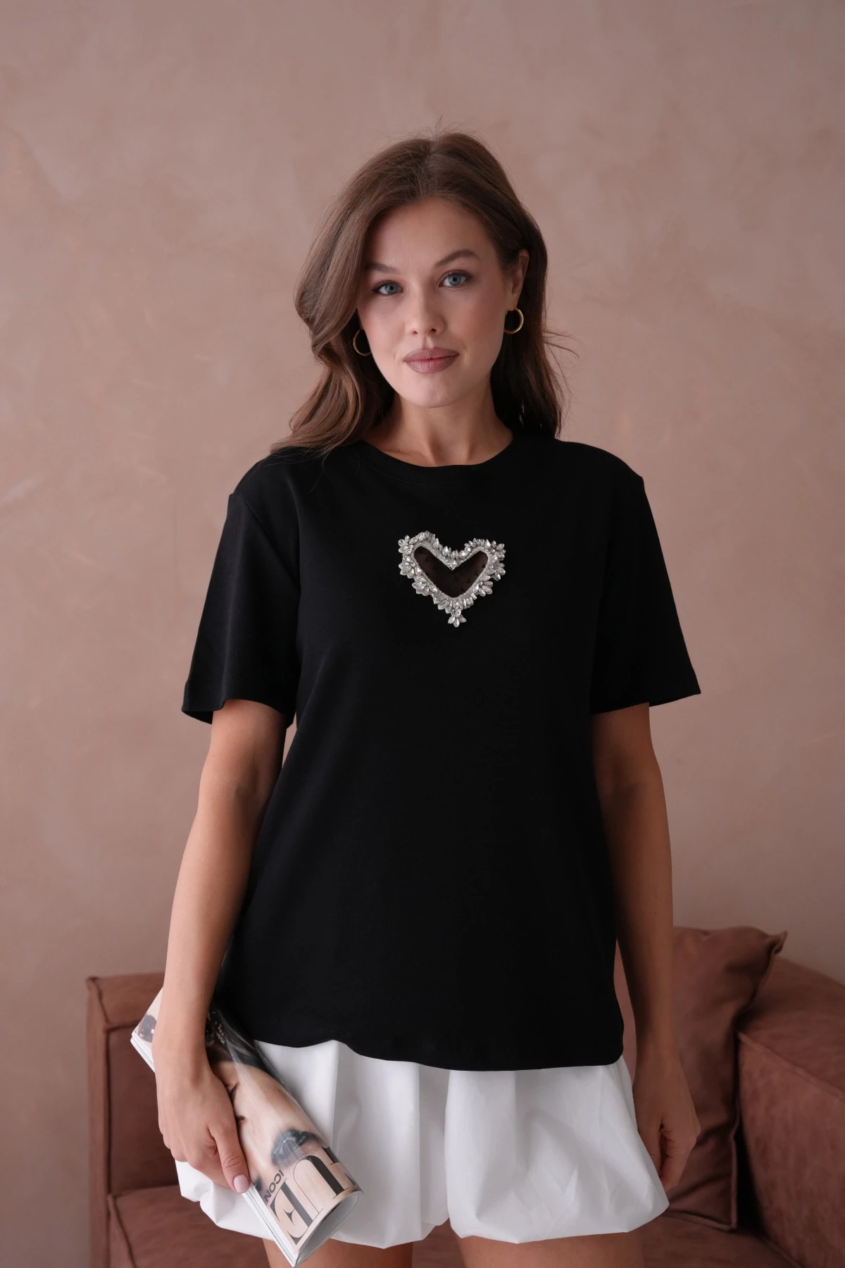 Taş Aksesuar Detaylı Kısa Kol Basic T-Shirt