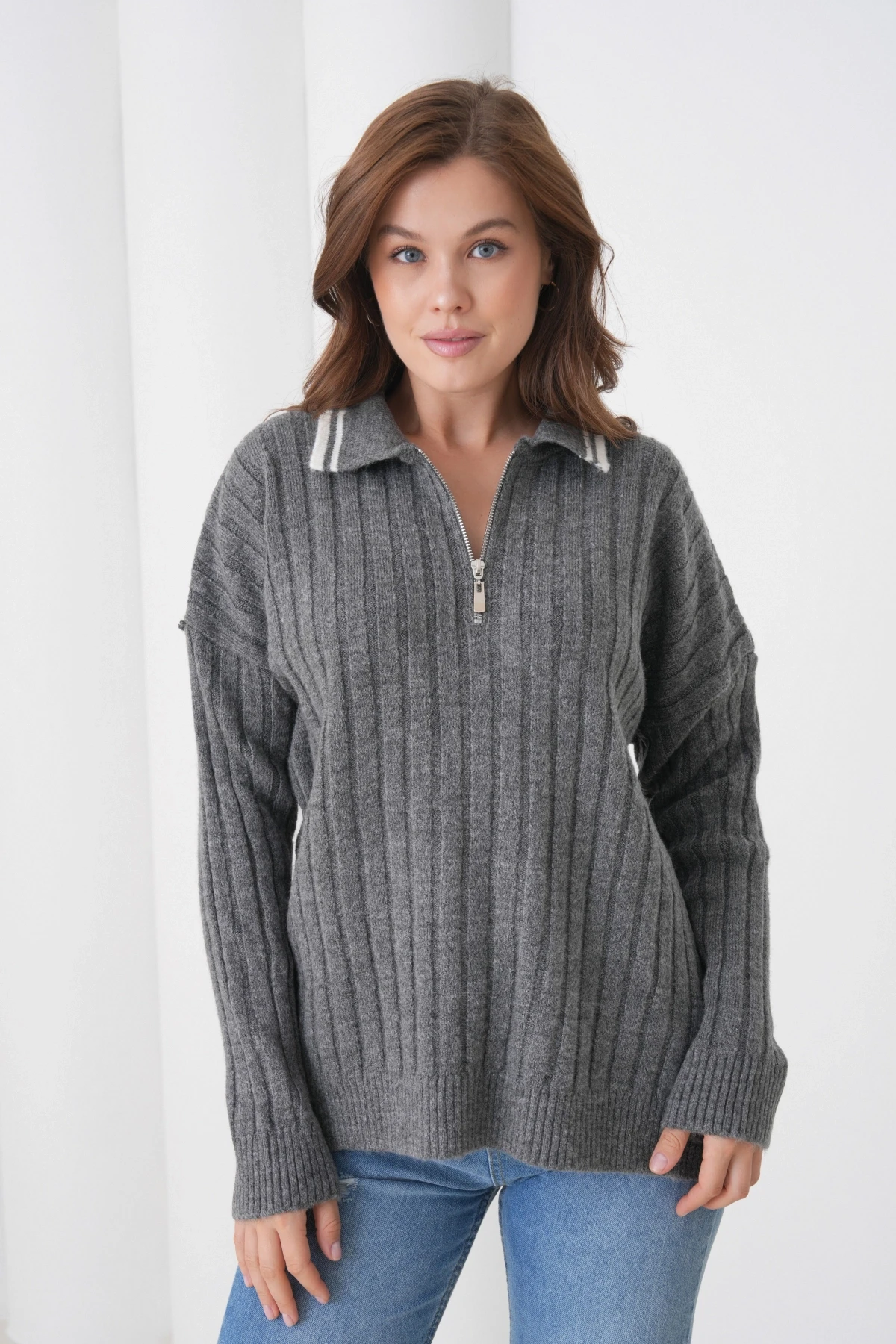 Kadın Antrasit Polo Yaka Fermuarlı Oversize Triko Kazak