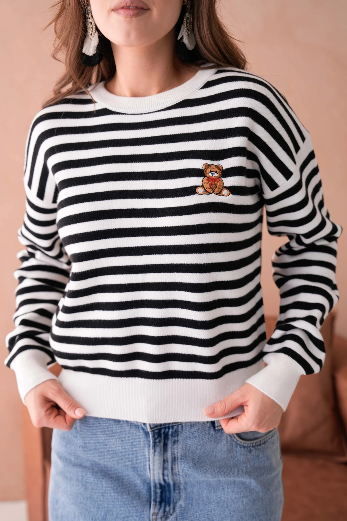 Kadın Bisiklet Yaka Nakış Detay Oversize Çizgili Triko Kazak