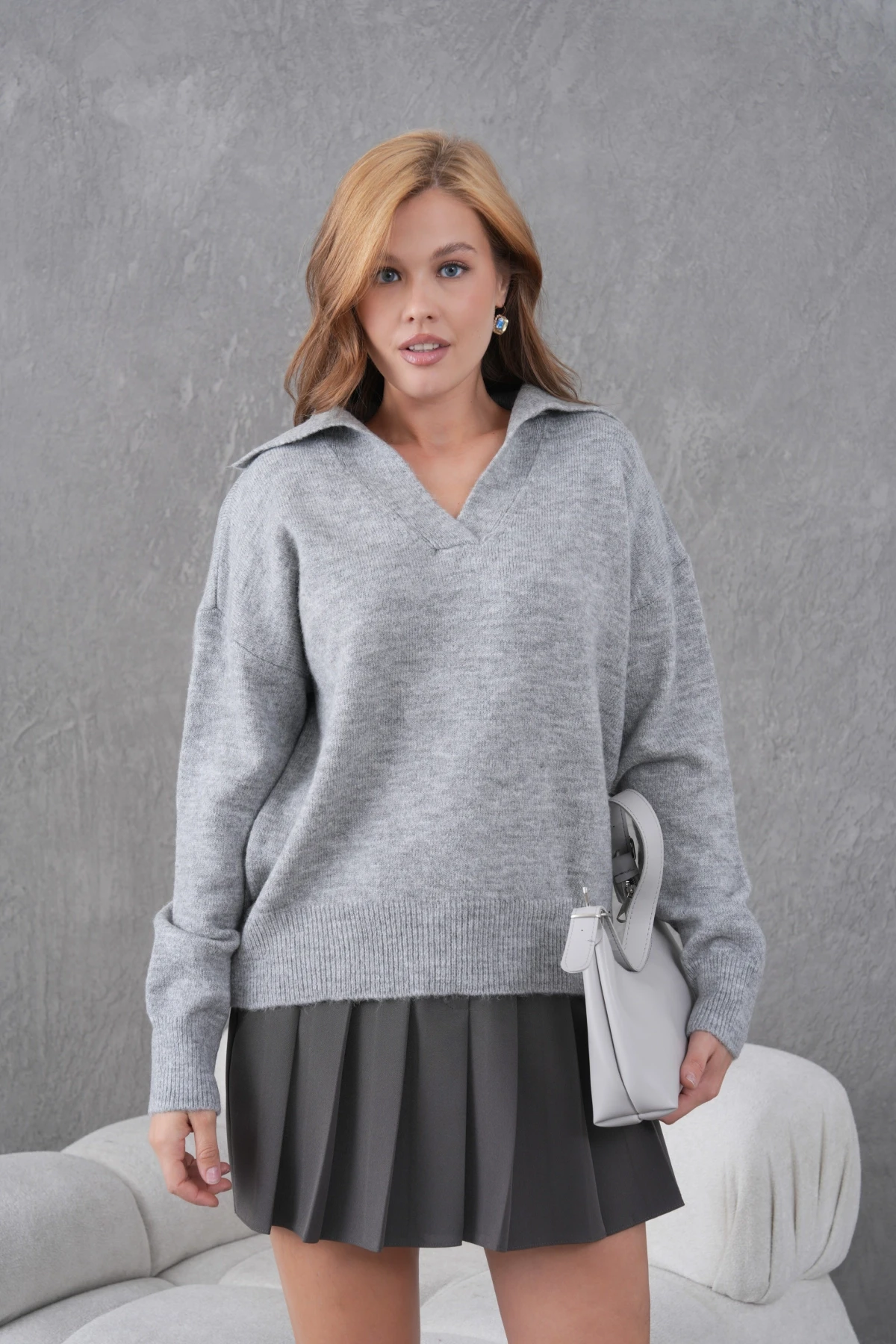Kadın Gri Polo Yaka Oversize Yarım Pat Yumuşak Dokulu Triko Kazak