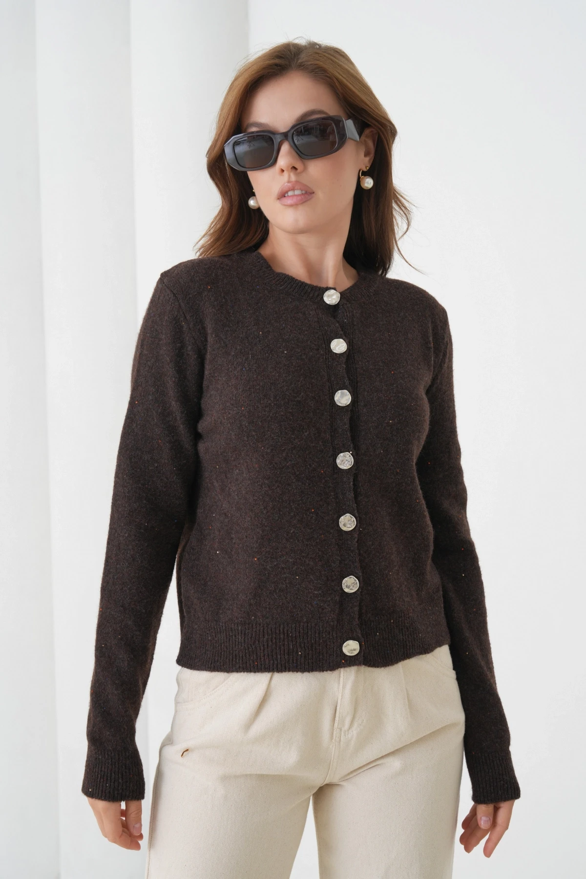 Kadın Kahve Bisiklet Yaka Düğme Detay Yumuşak Dokulu Triko Hırka