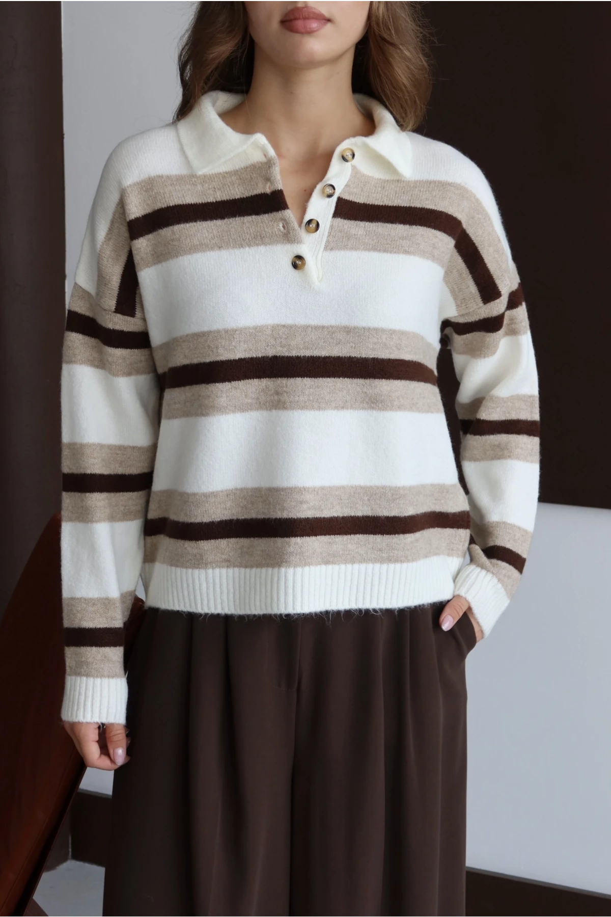 Kadın Kemik Oversize Çizgili Polo Yaka Triko Kazak