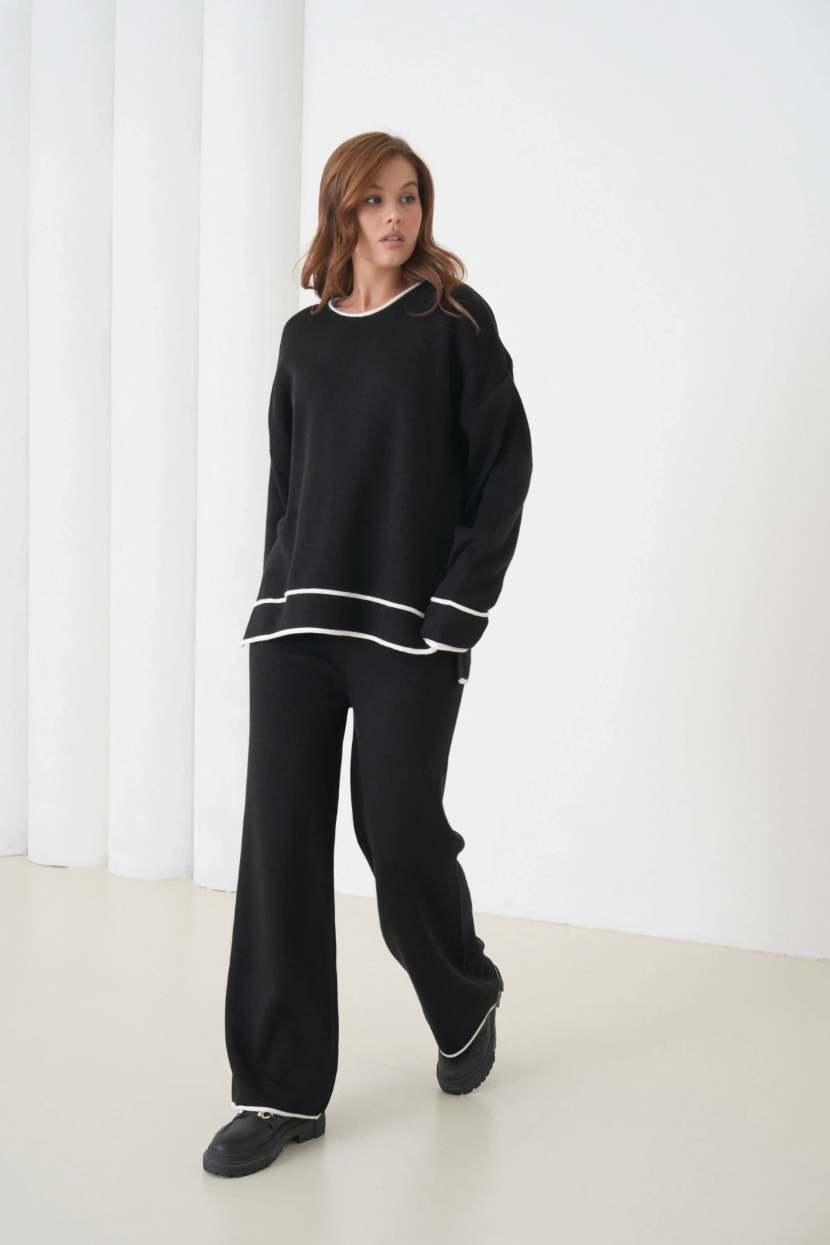 Kadın Siyah Bisiklet Yaka Oversize Kazak Pantolon Triko Alt-Üst Takım