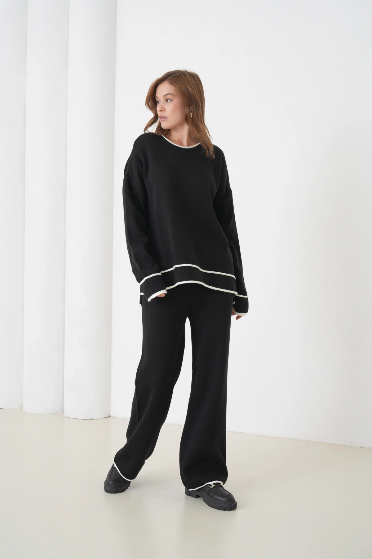 Kadın Siyah Bisiklet Yaka Oversize Kazak Pantolon Triko Alt-Üst Takım