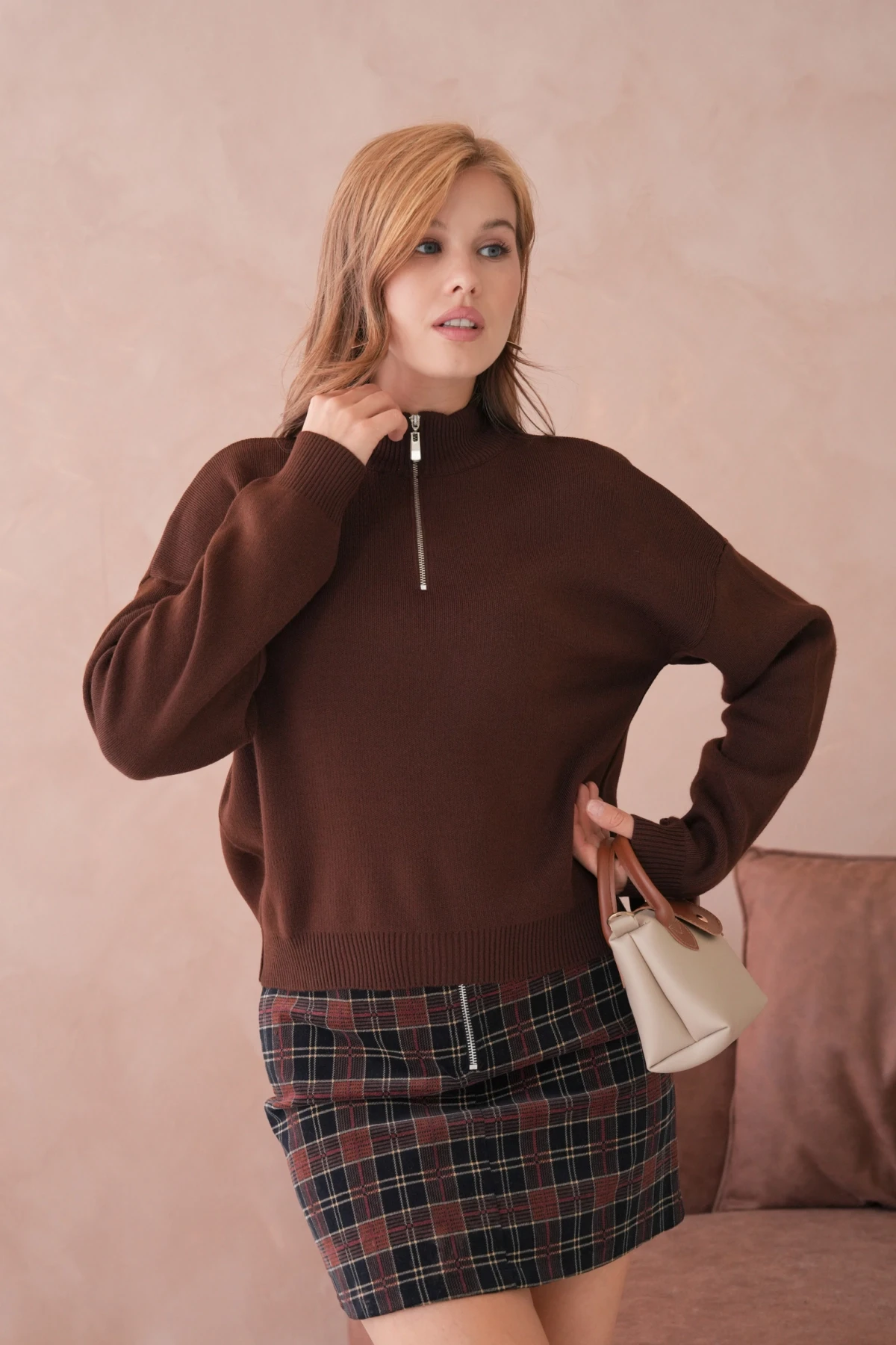 Kadın Yarım Balıkçı Yaka Fermuar Detay Oversize Triko Kazak