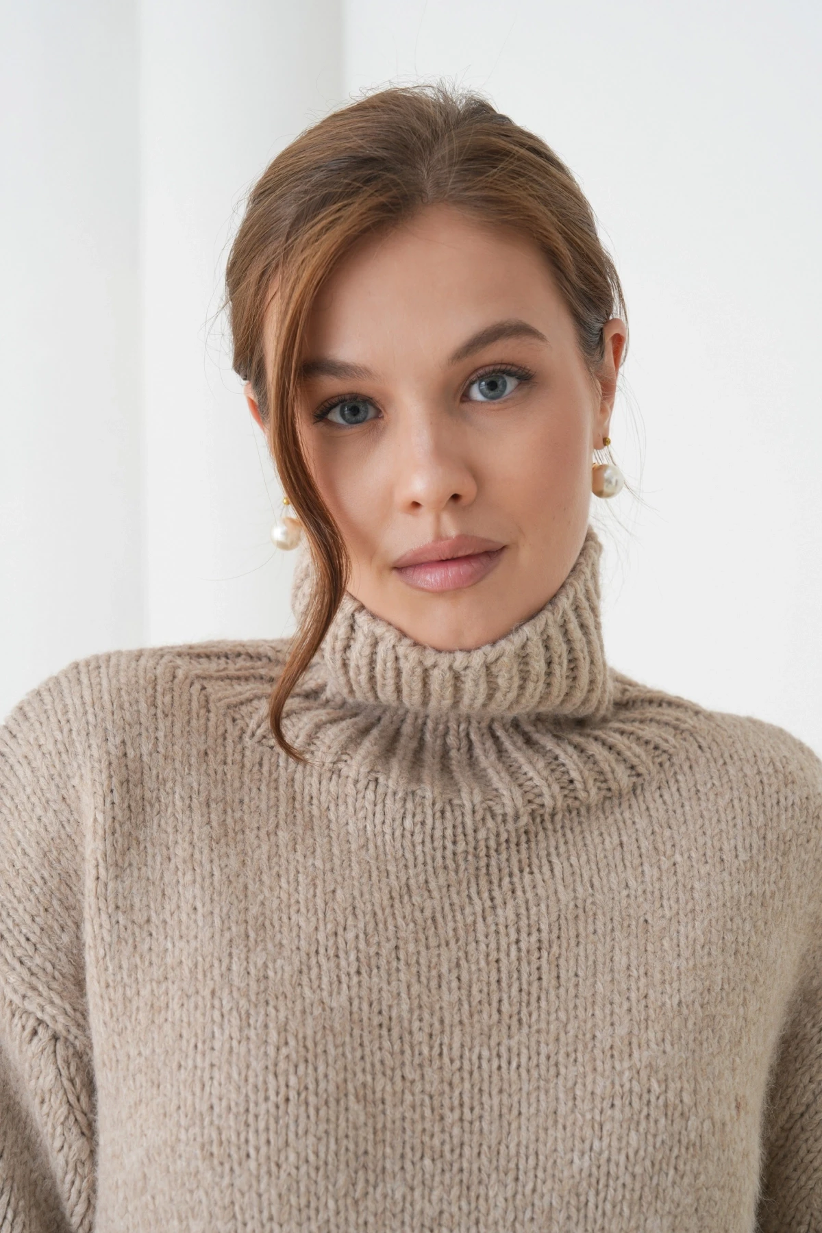 Kadın Balıkçı Yaka Oversize Kaşkarse Triko Kazak