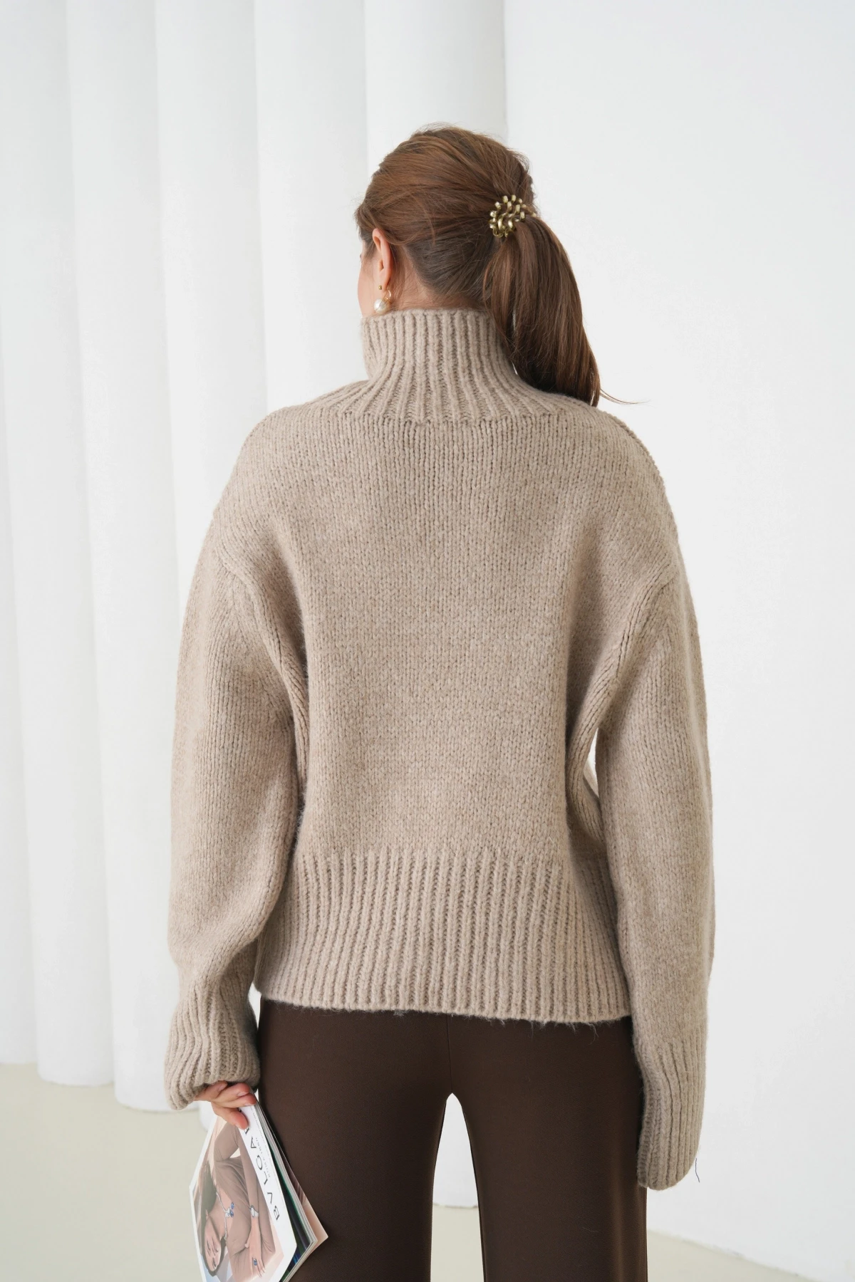 Kadın Balıkçı Yaka Oversize Kaşkarse Triko Kazak