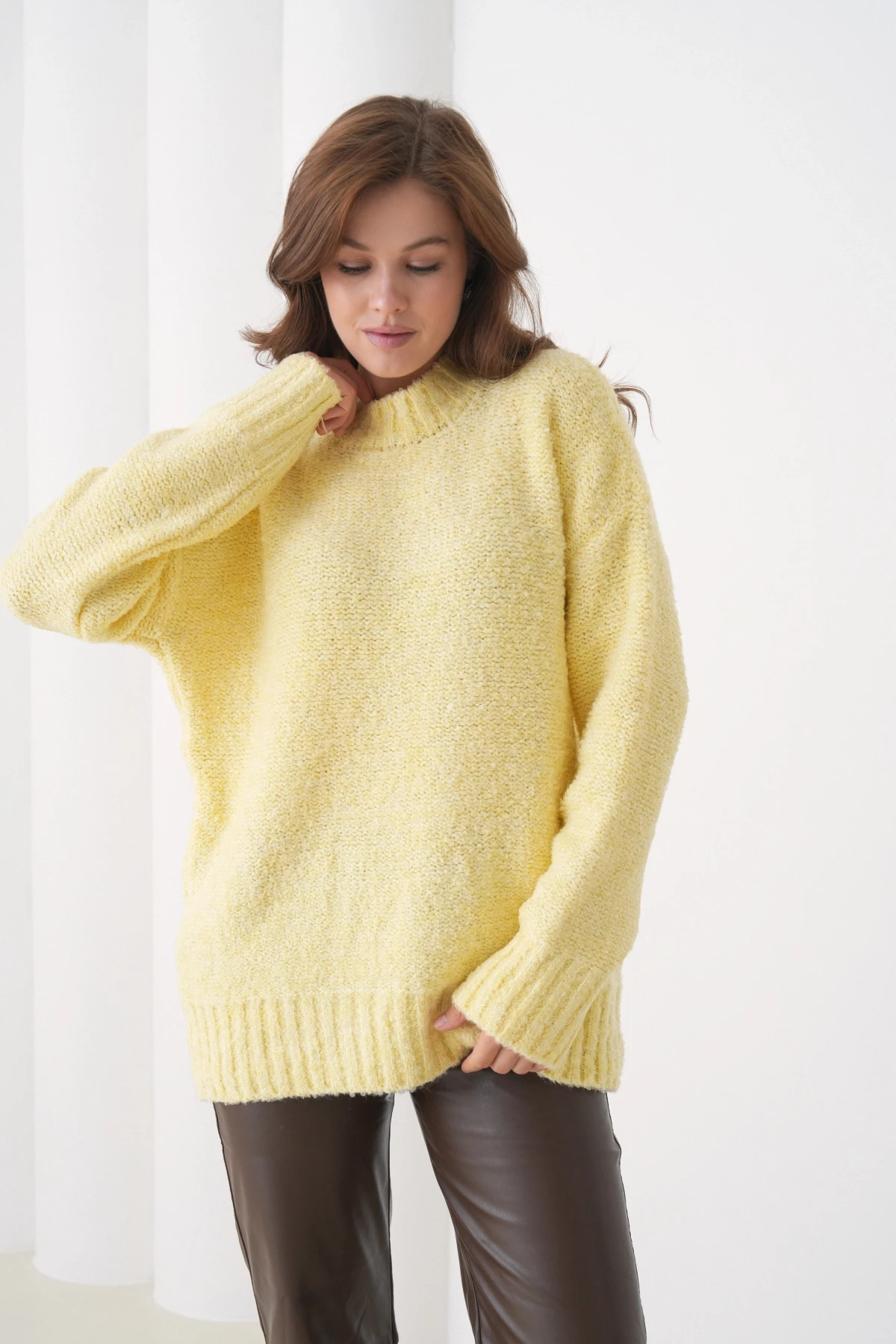 Kadın Bisiklet Bürümcük Yaka Yumuşak Dokulu Oversize Triko Kazak