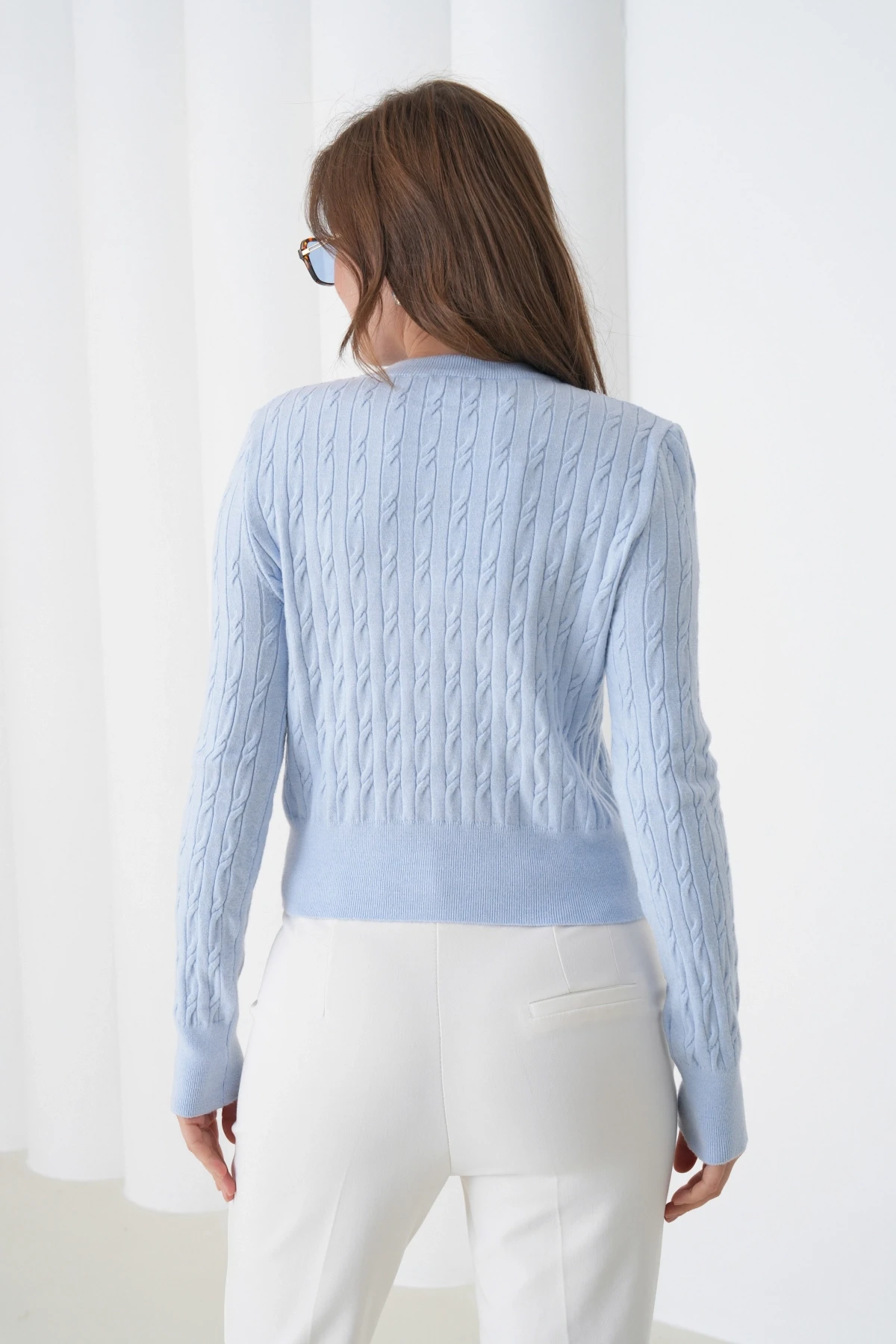 Kadın Bisiklet Yaka Düğme Detay Saç Örgü Yumuşak Dokulu Triko Hırka 