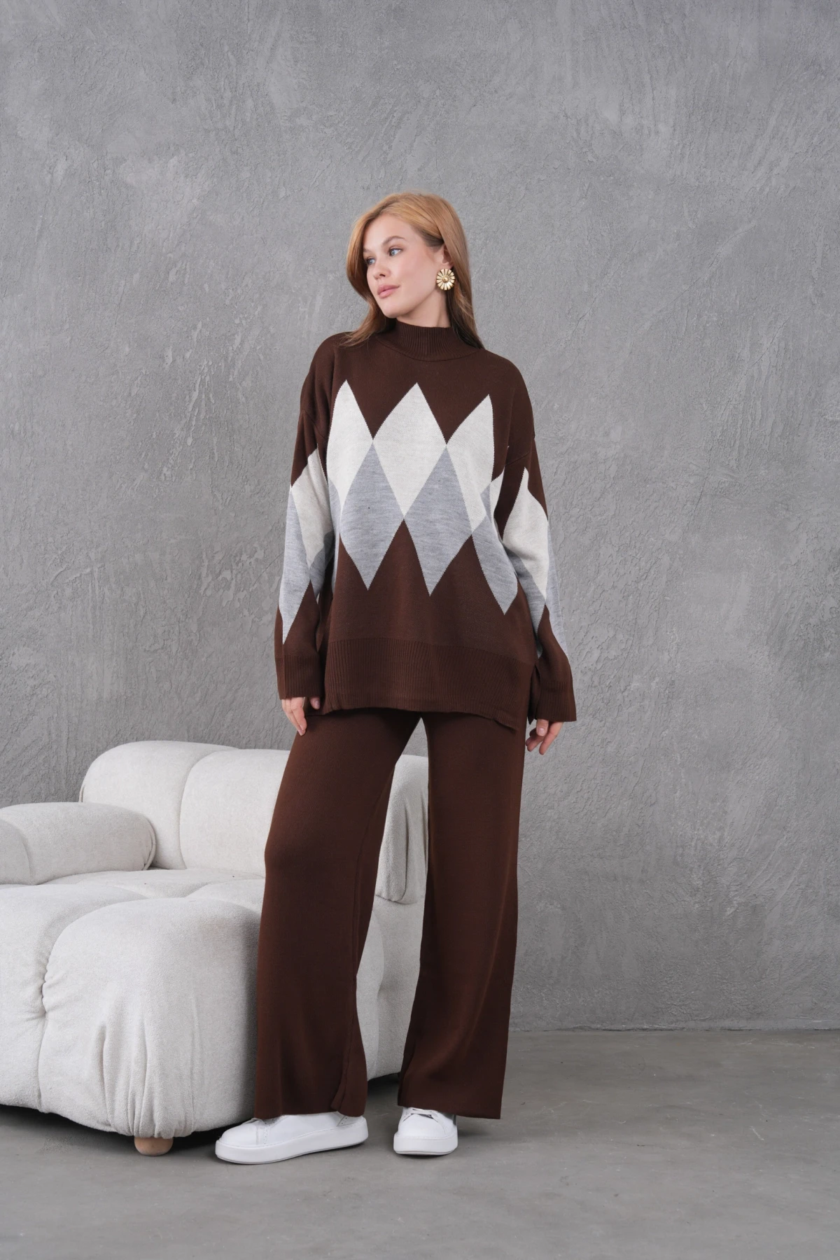 Kadın Dik Yaka Desenli Yırtmaçlı Kazak Pantolon İkil Triko Takım