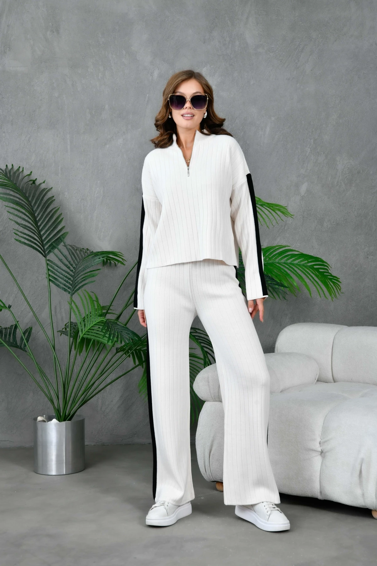 Kadın Dik Yaka Yarım Pat Fermuar Örgü Detay Kazak Pantolon İkili Triko Takım