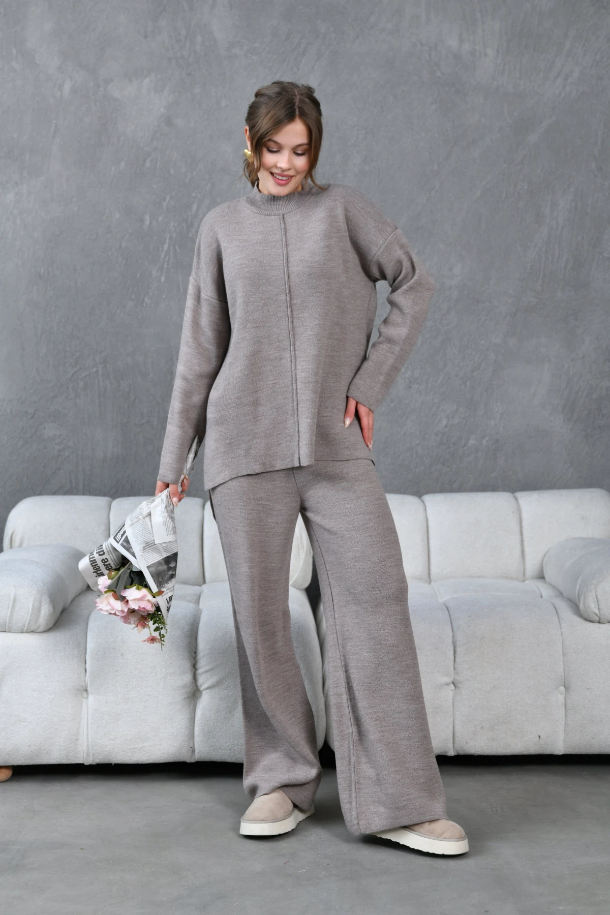 kadın dik yaka yırtmaçlı kazak pantolon triko alt-üst takım 