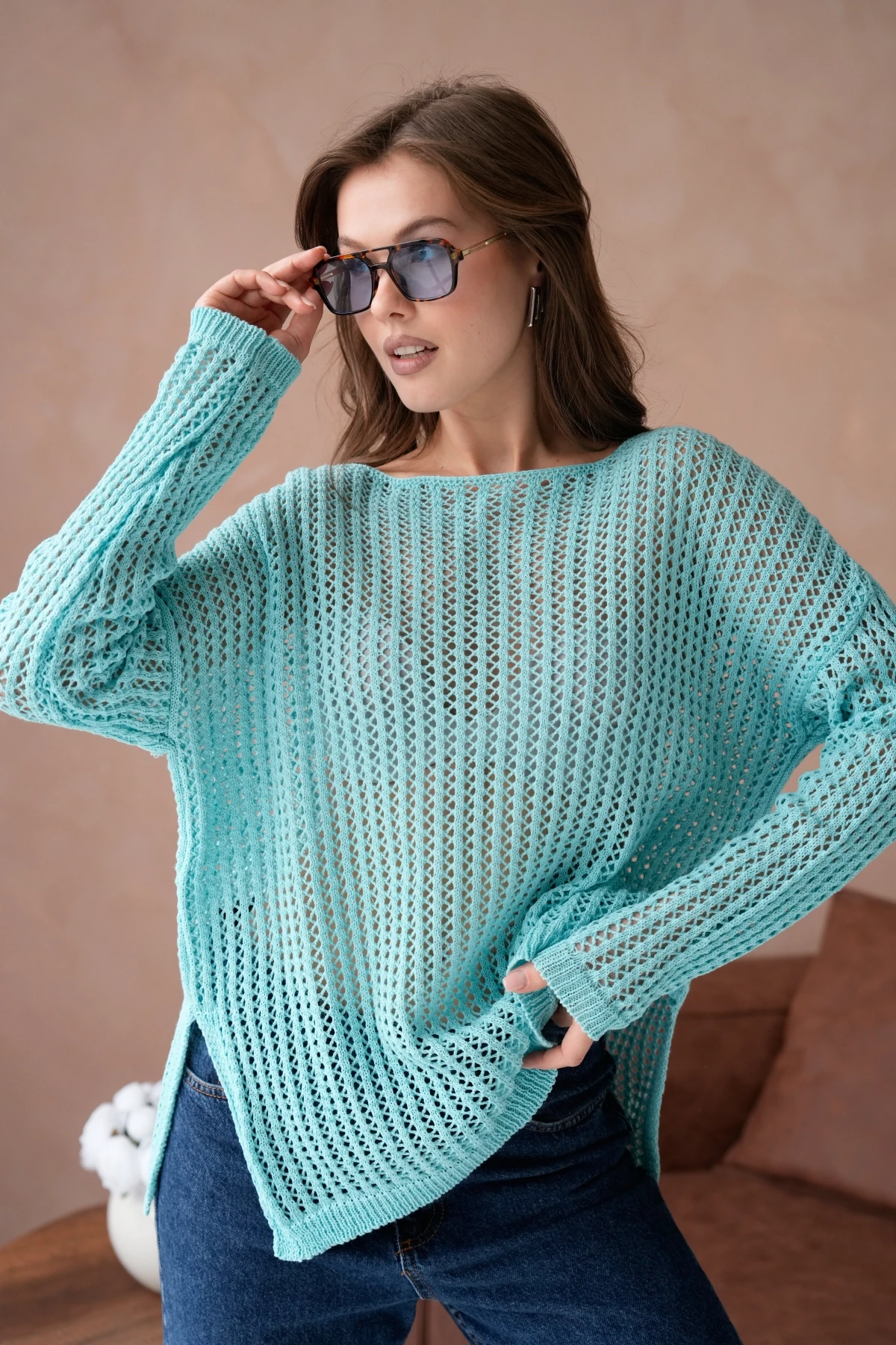 Kadın Kayık Yaka Örgü Detay Yırtmaçlı Triko Kazak