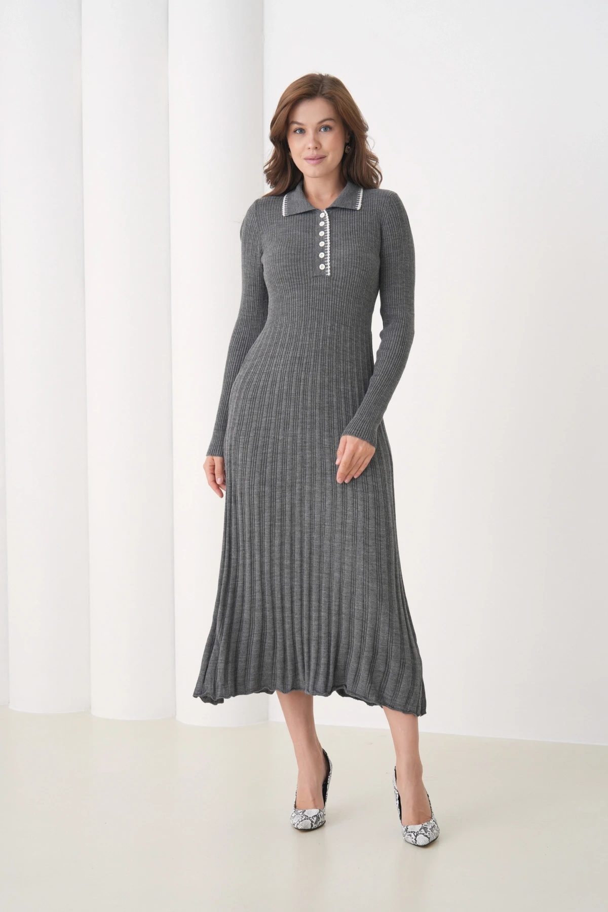 Kadın Polo Yaka Düğme Detay Kaşkorse Uzun Triko Elbise