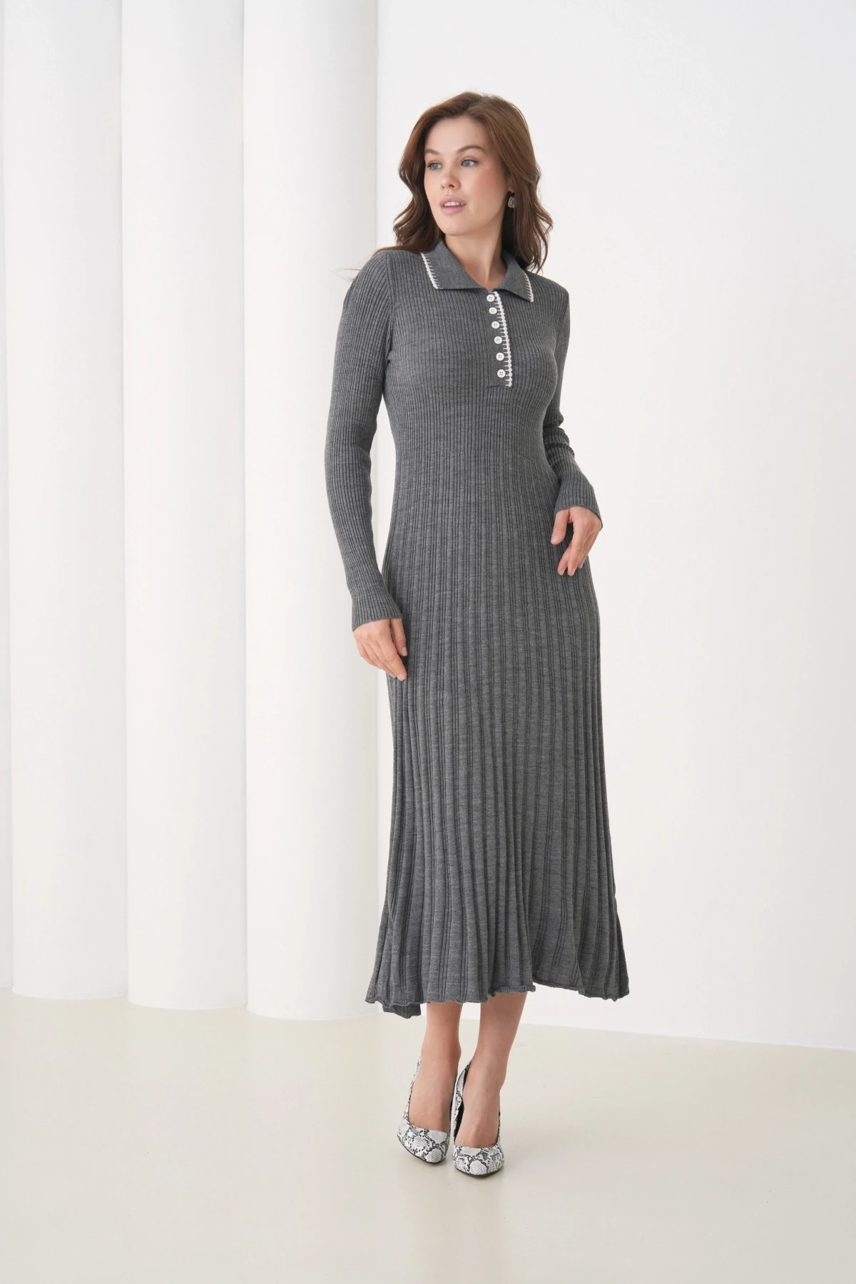 Kadın Polo Yaka Düğme Detay Kaşkorse Uzun Triko Elbise