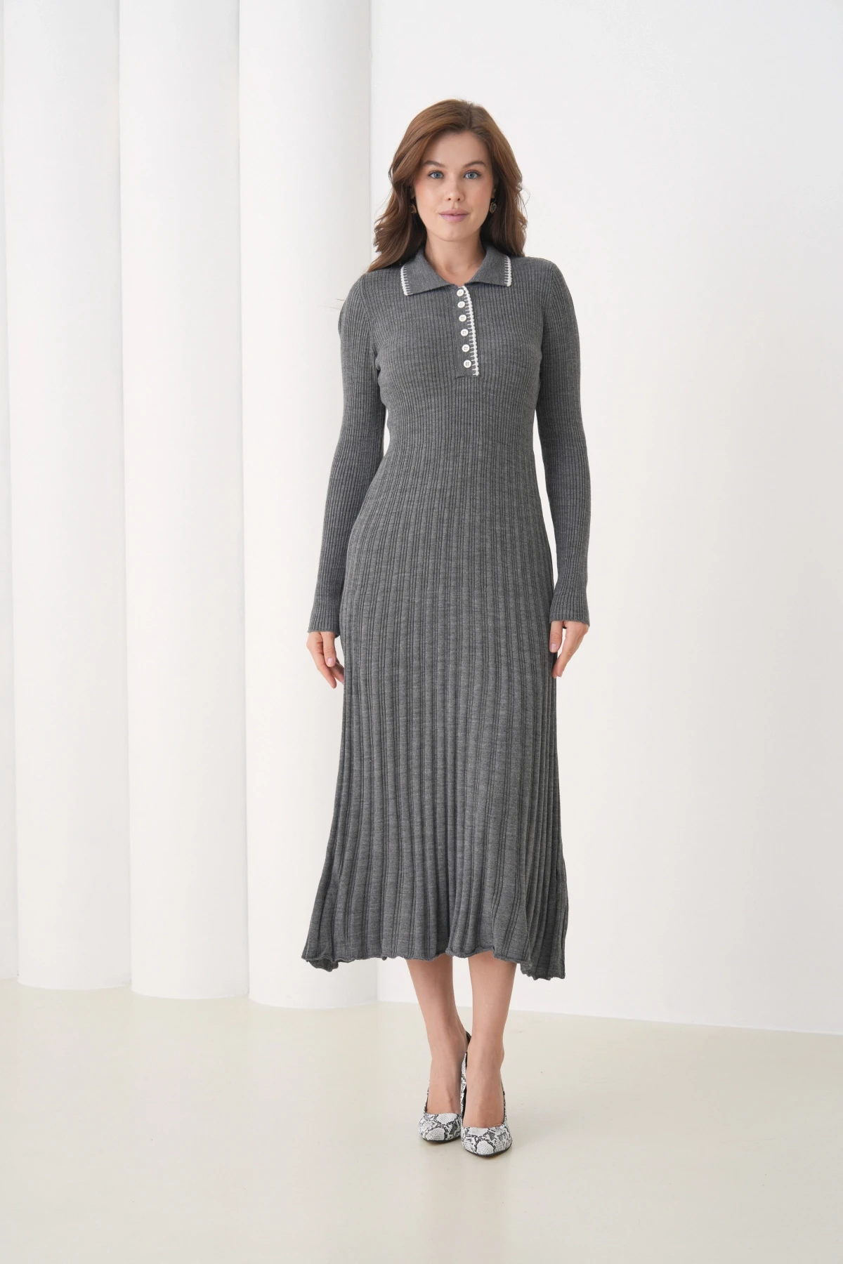 Kadın Polo Yaka Düğme Detay Kaşkorse Uzun Triko Elbise