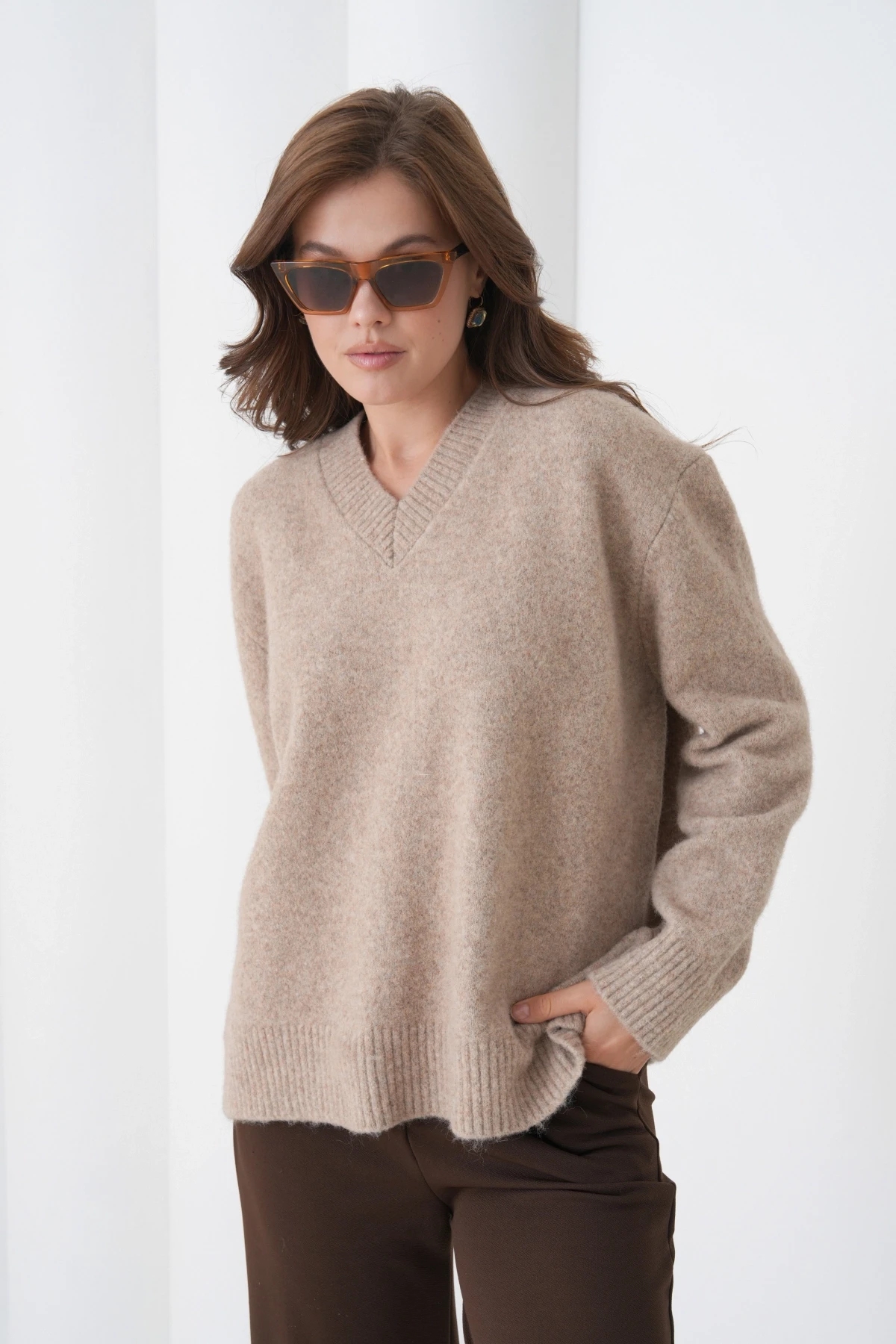 Kadın V Yaka Yumuşak Dokulu Oversize Triko Kazak