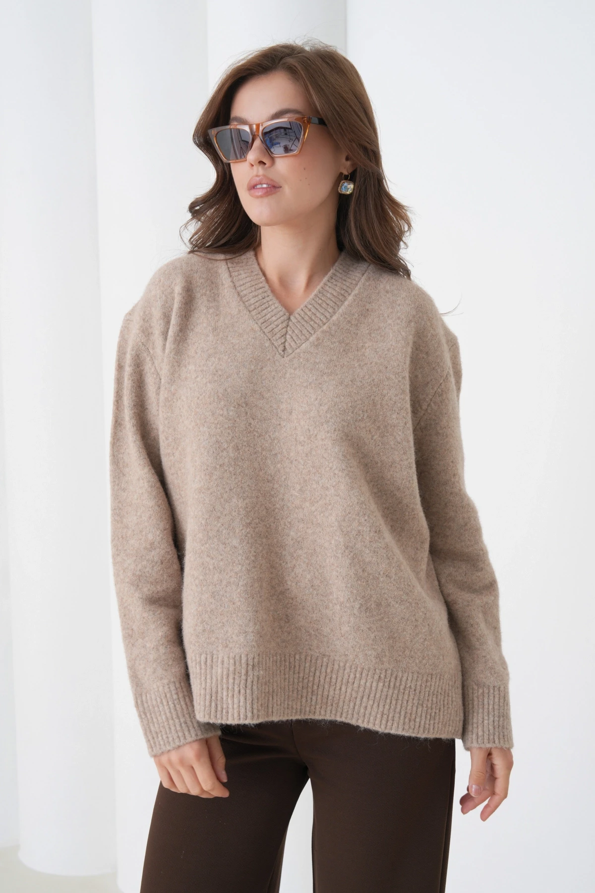 Kadın V Yaka Yumuşak Dokulu Oversize Triko Kazak