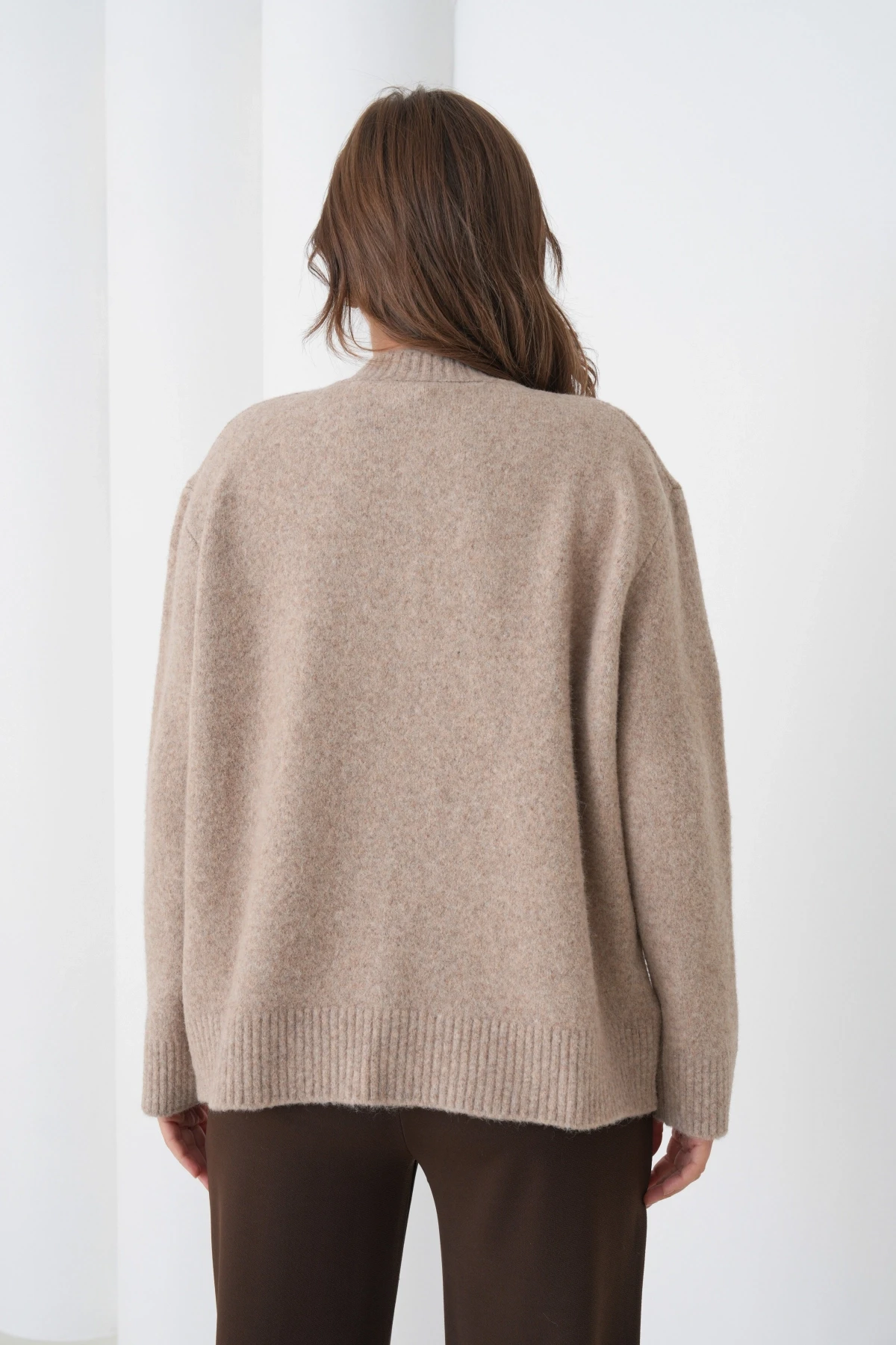 Kadın V Yaka Yumuşak Dokulu Oversize Triko Kazak