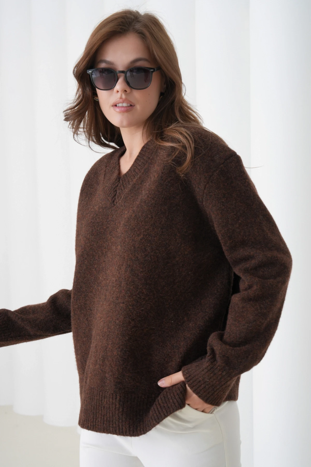 Kadın V Yaka Yumuşak Dokulu Oversize Triko Kazak