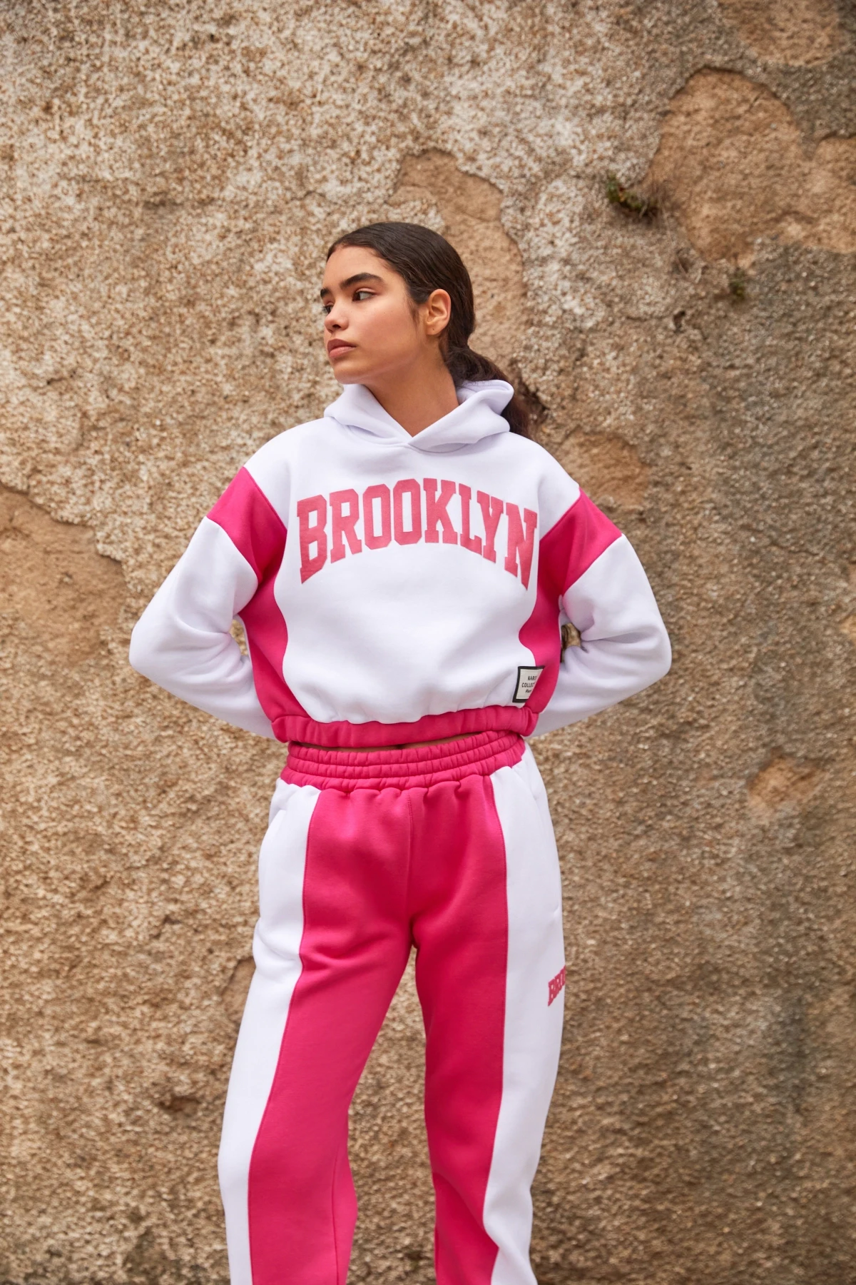  Kadın Beyaz Kapşonlu Baskı Detay Garnili Şardonlu Takım